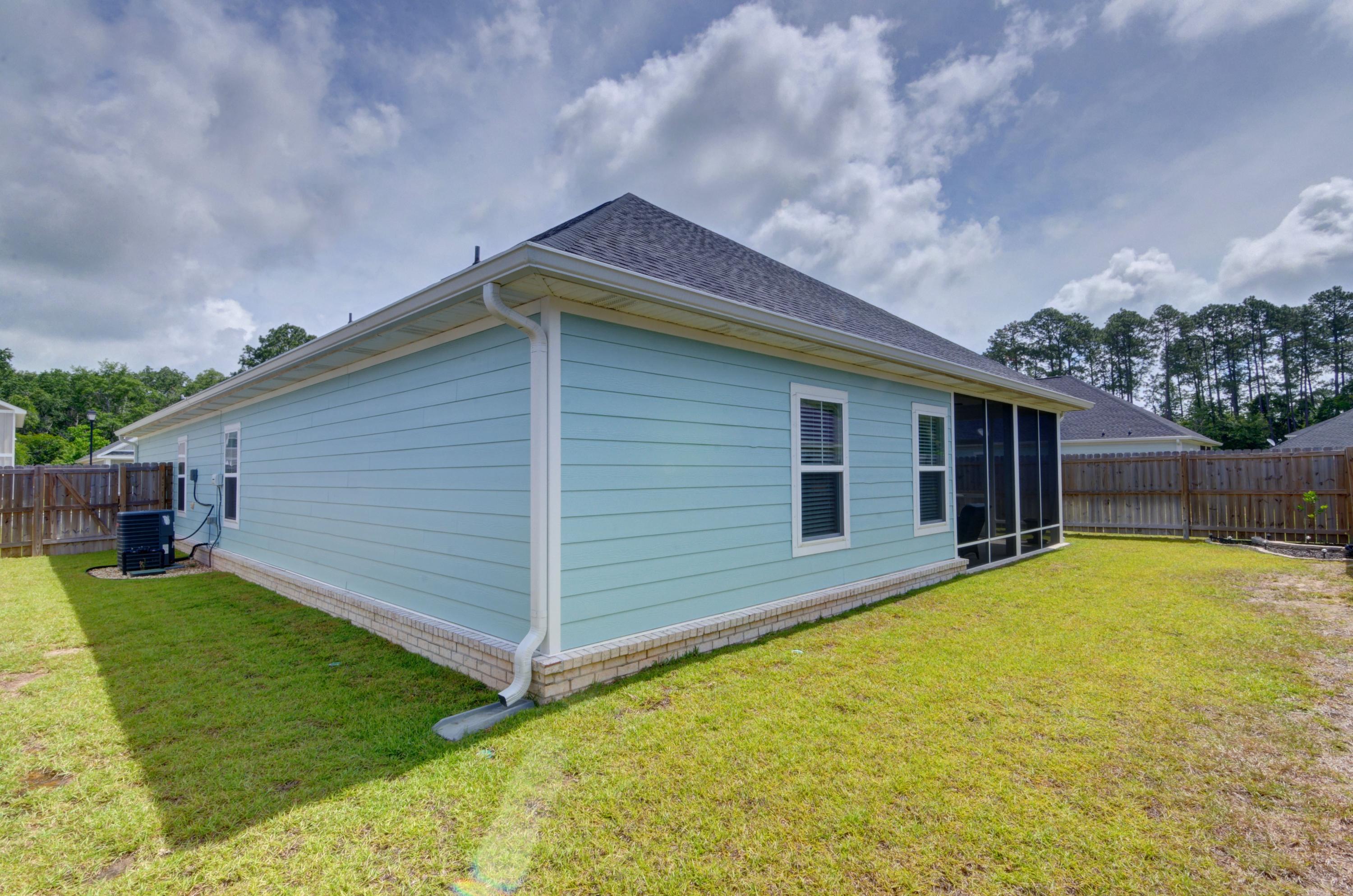 HERITAGE OAKS - Residential