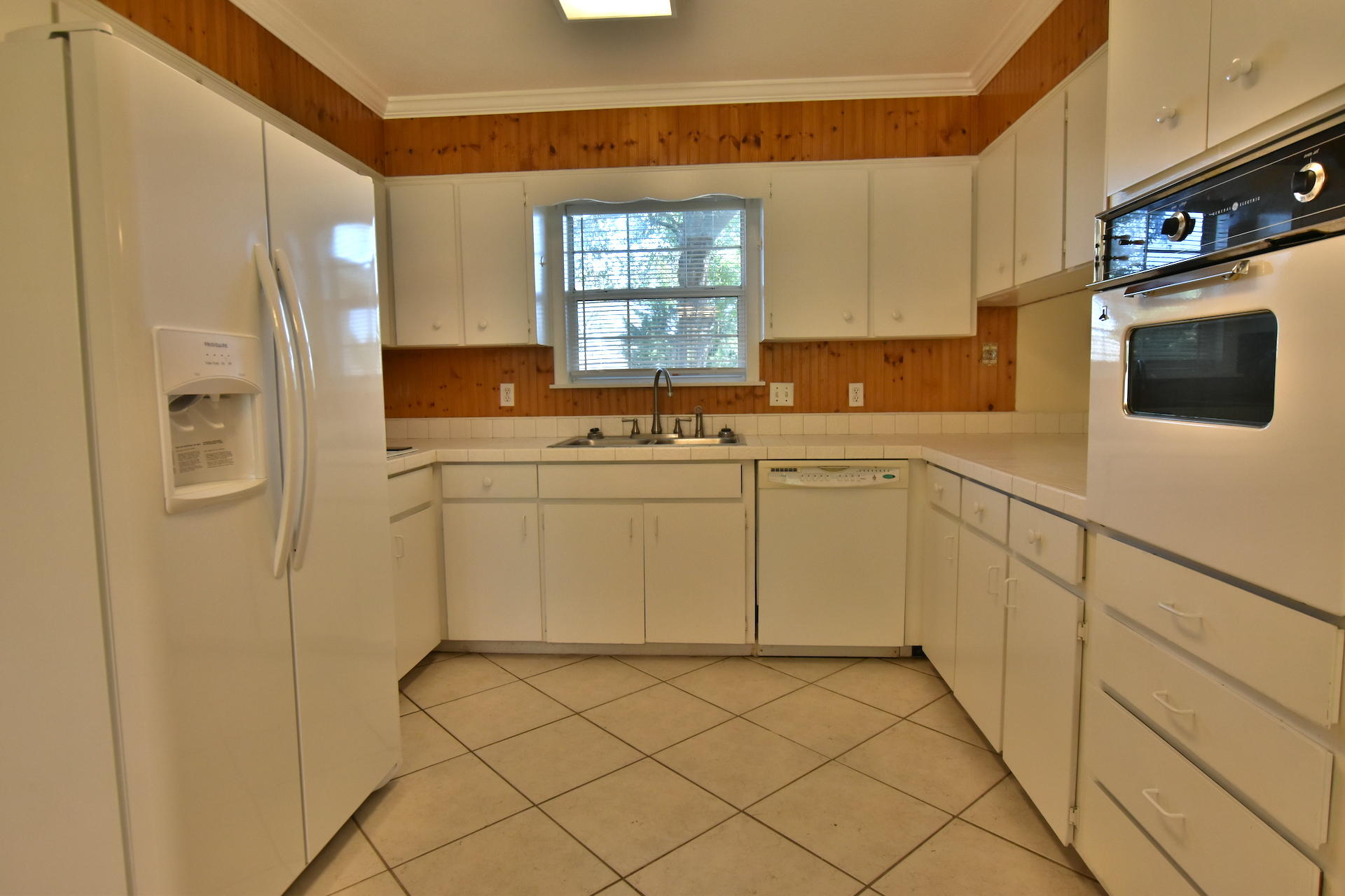 KENWOOD S/D 2ND ADDN - Residential Lease