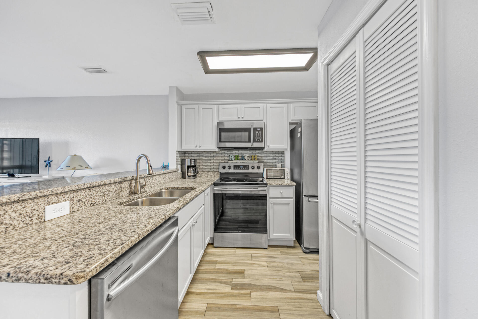 SEASCAPE CONDO PH 6B PH 5 - Residential