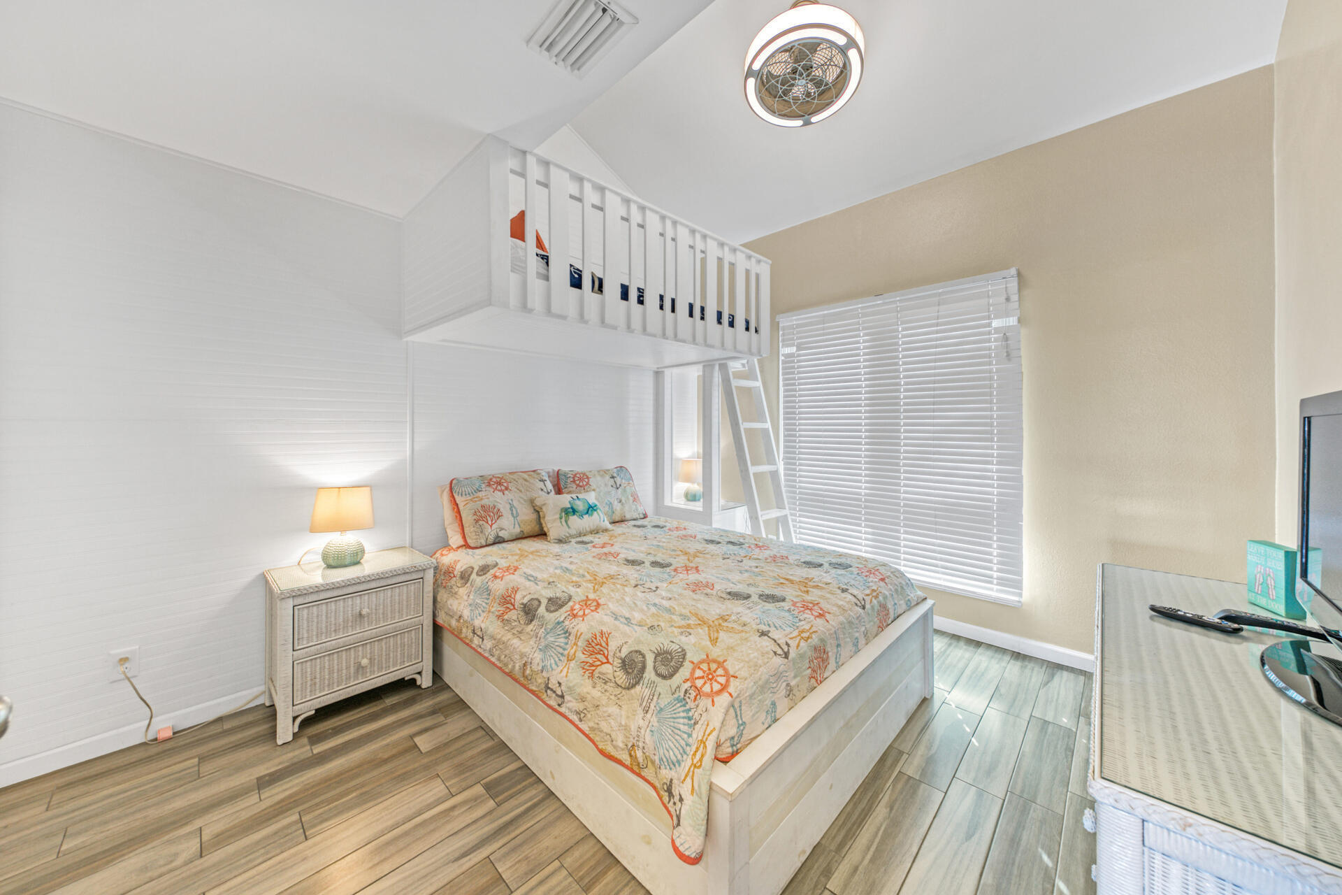 SEASCAPE CONDO PH 6B PH 5 - Residential