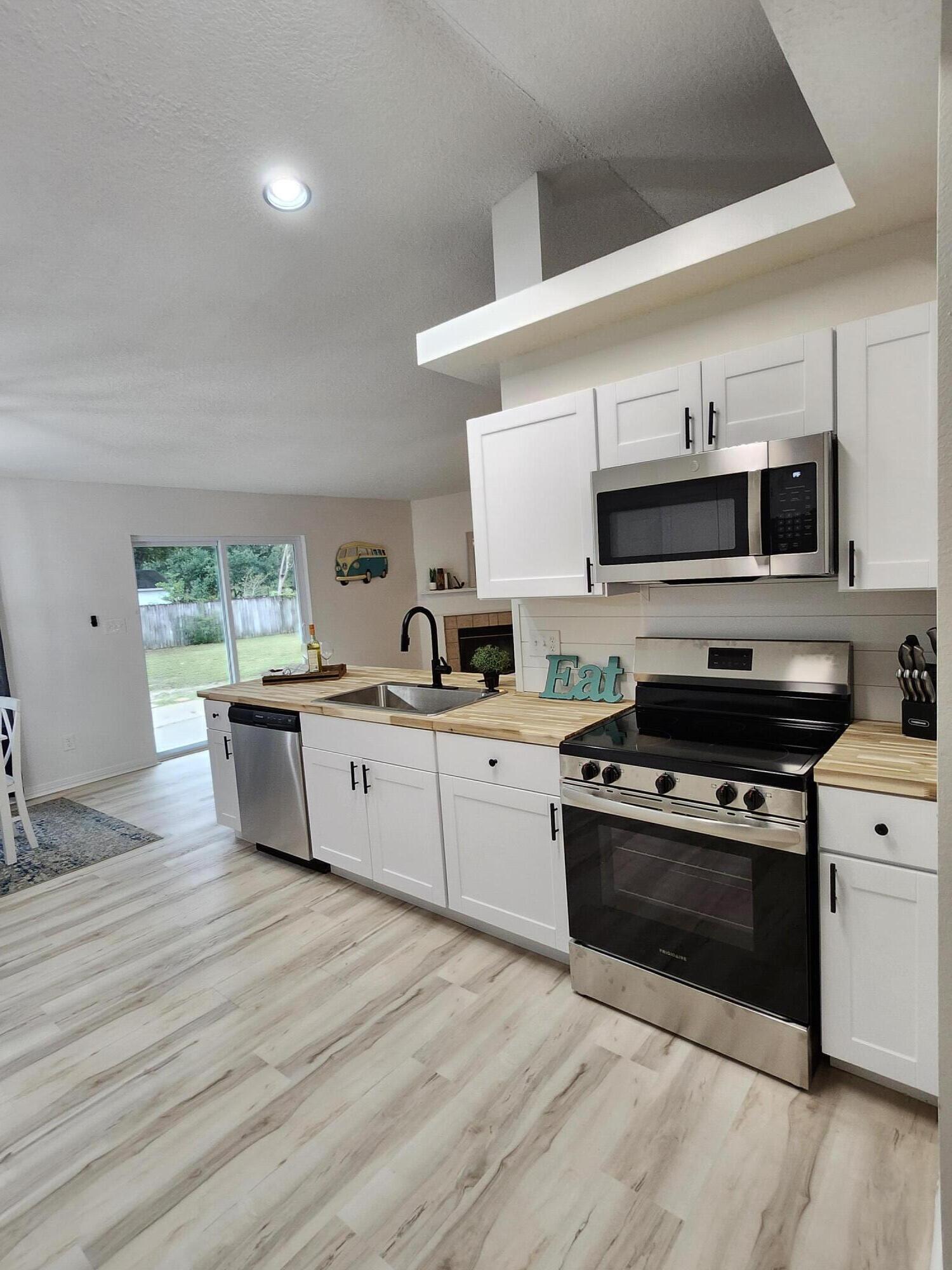 MOSSY OAKS - Residential