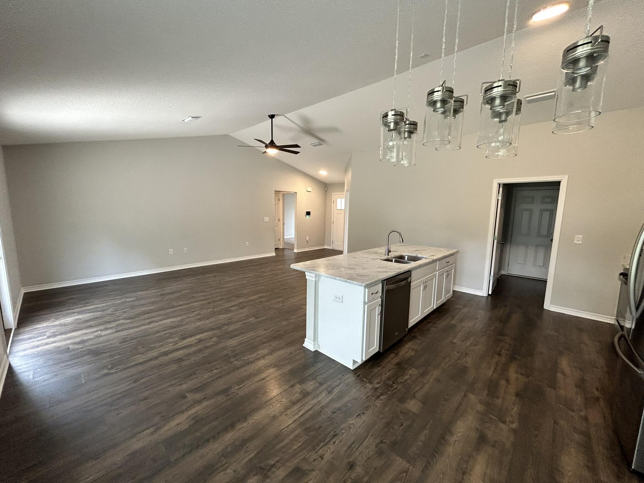 GARDEN CITY - Residential Lease