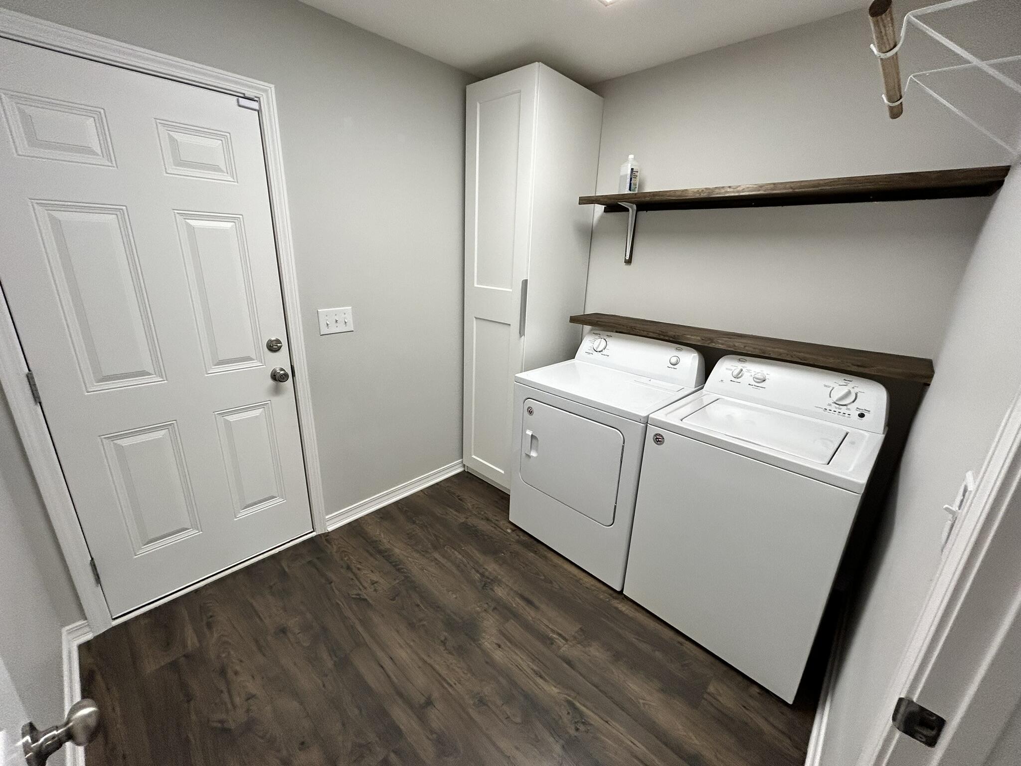 GARDEN CITY - Residential Lease