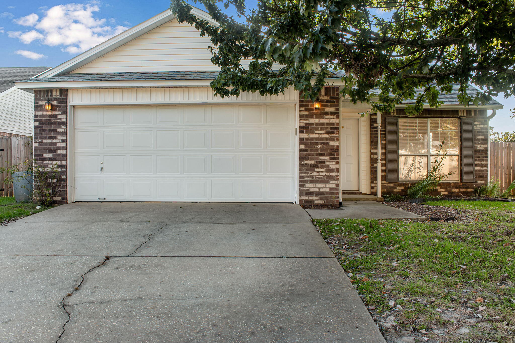This 3BR/2BA corner lot rental home is one of the best values in Fort Walton Beach and is awaiting your personal touch!
The living room is open and inviting. The kitchen is adjacent to a cozy breakfast nook that overlooks the well-kept back yard through sliding glass doors. It also makes it super easy to keep an eye on the kids or fur babies while they play.
Hard floors in the kitchen and bathrooms give you peace of mind in those areas where spills are most likely to happen. The laundry room is also already equipped with a set of washer and dryer for your convenience.
The master bath boasts a double vanity and a garden tub, and the bedrooms are conveniently tucked away on one side of the house away from the living area
Enjoy outdoor living with an open patio and fenced in back yard fo