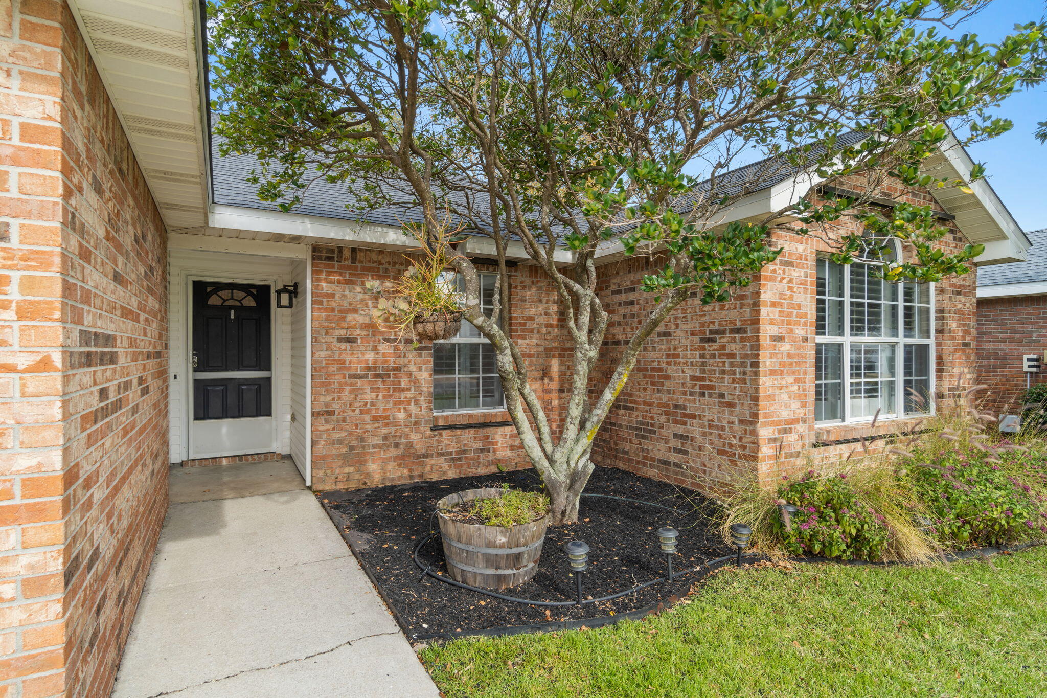BAYSIDE - Residential Lease