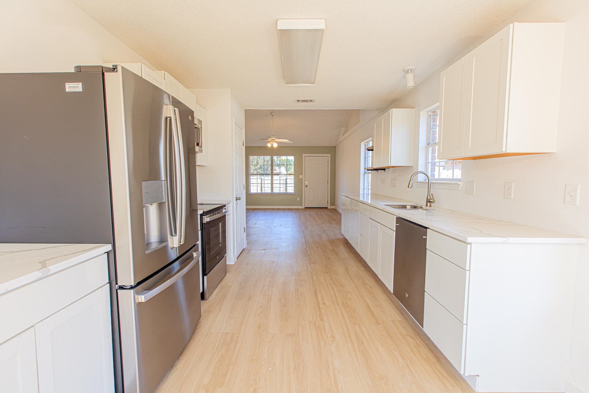 WOODRIDGE MANOR - Residential