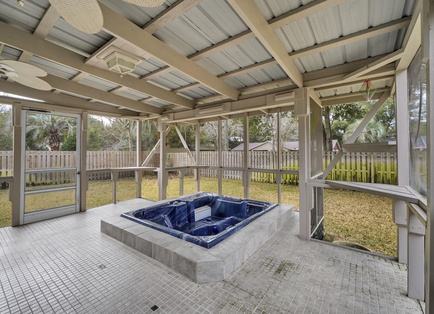 SPRING LAKE #1 - Residential