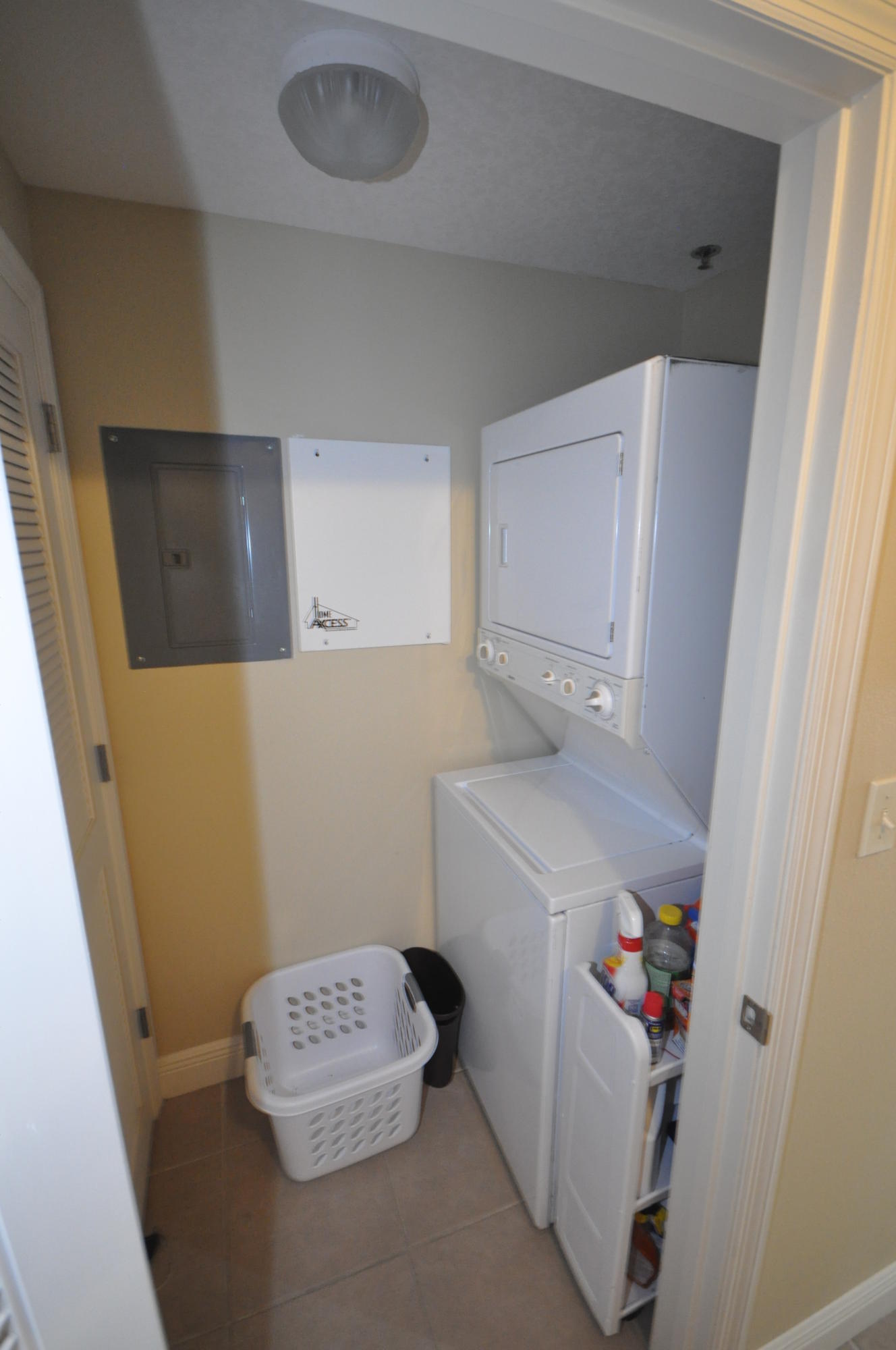 ARIEL DUNES I - Residential Lease
