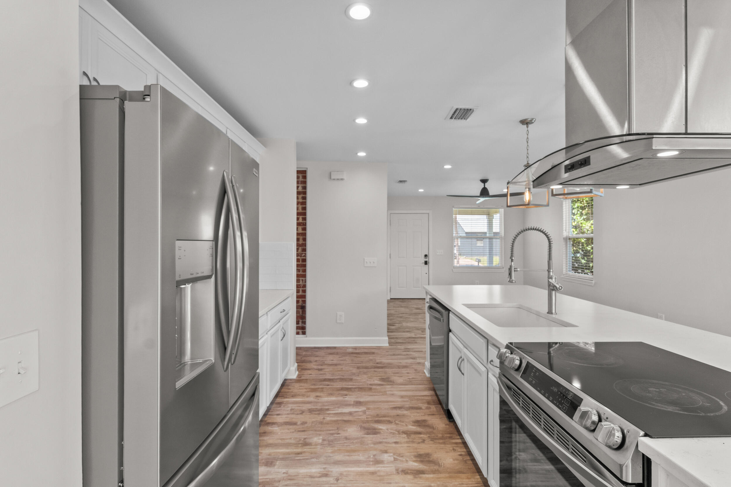 Bunkers Cove/Sudduths 4th Add - Residential Lease