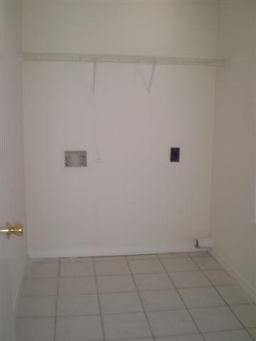 CREEKSIDE - Residential Lease