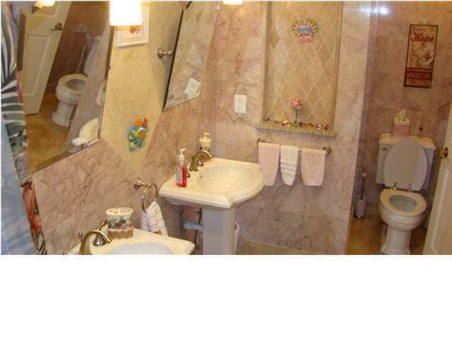 EMERALD POINTE PLAT 1 - Residential Lease