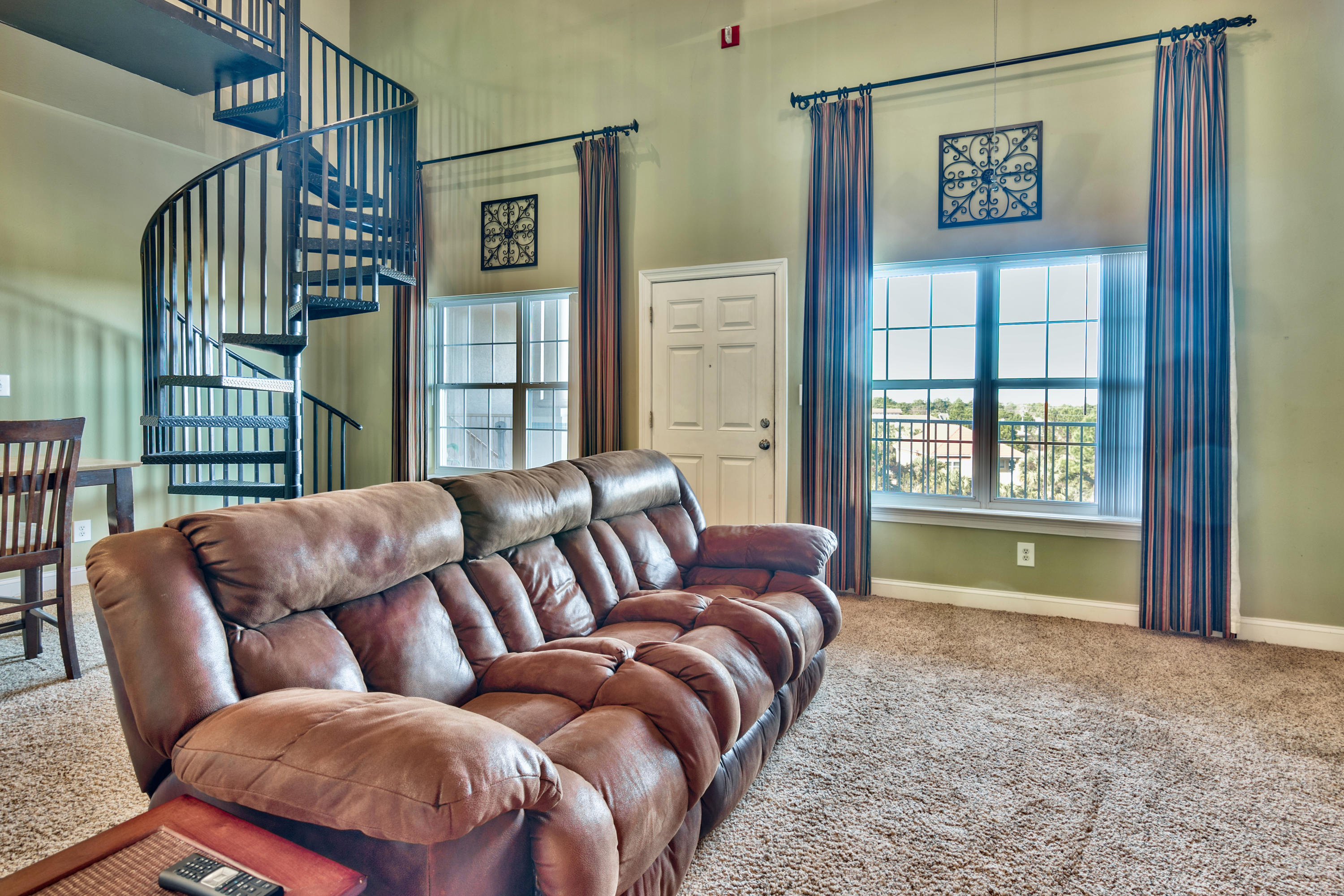 PLAZA THE - Residential Lease