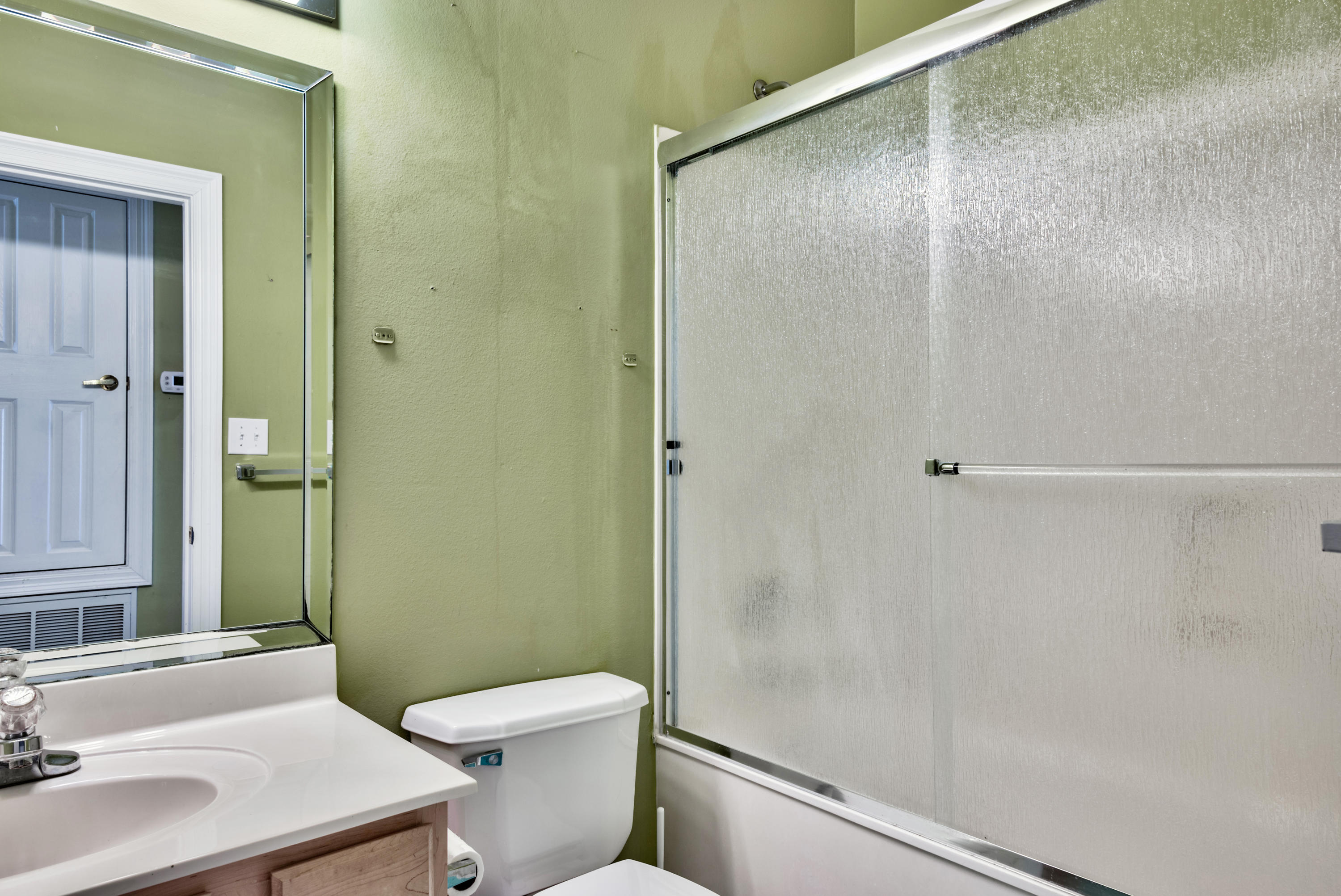 PLAZA THE - Residential Lease