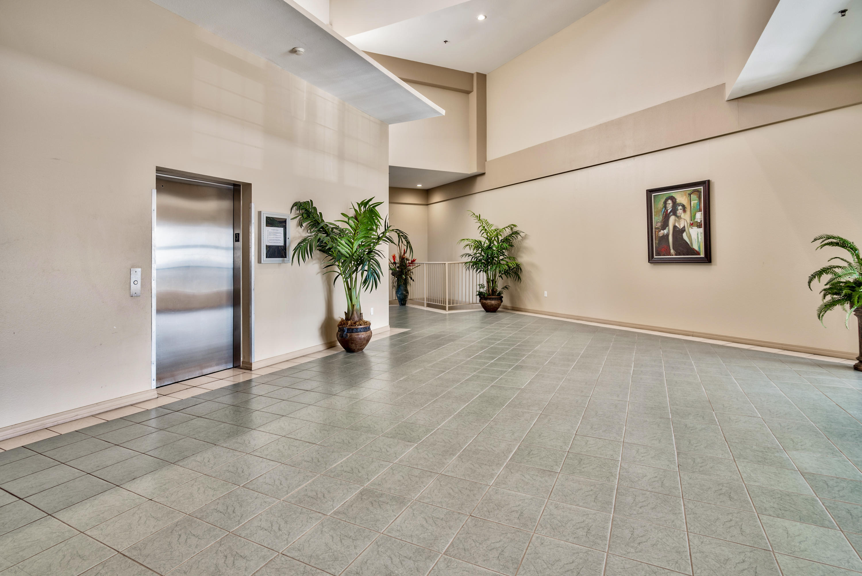 PLAZA THE - Residential Lease