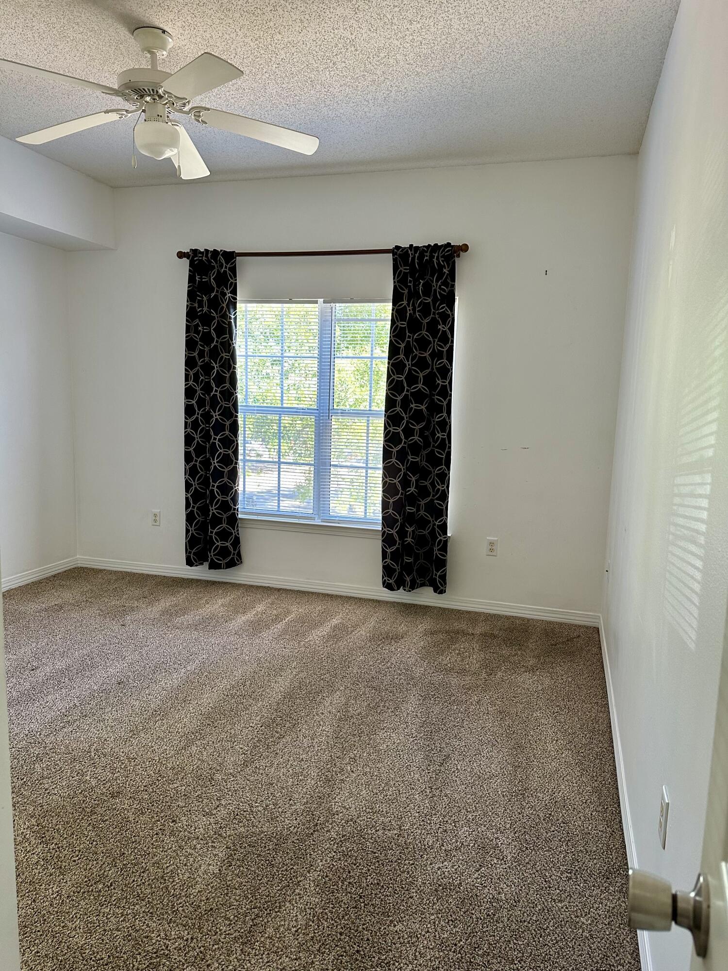 THE OAKS AT NICEVILLE - Residential