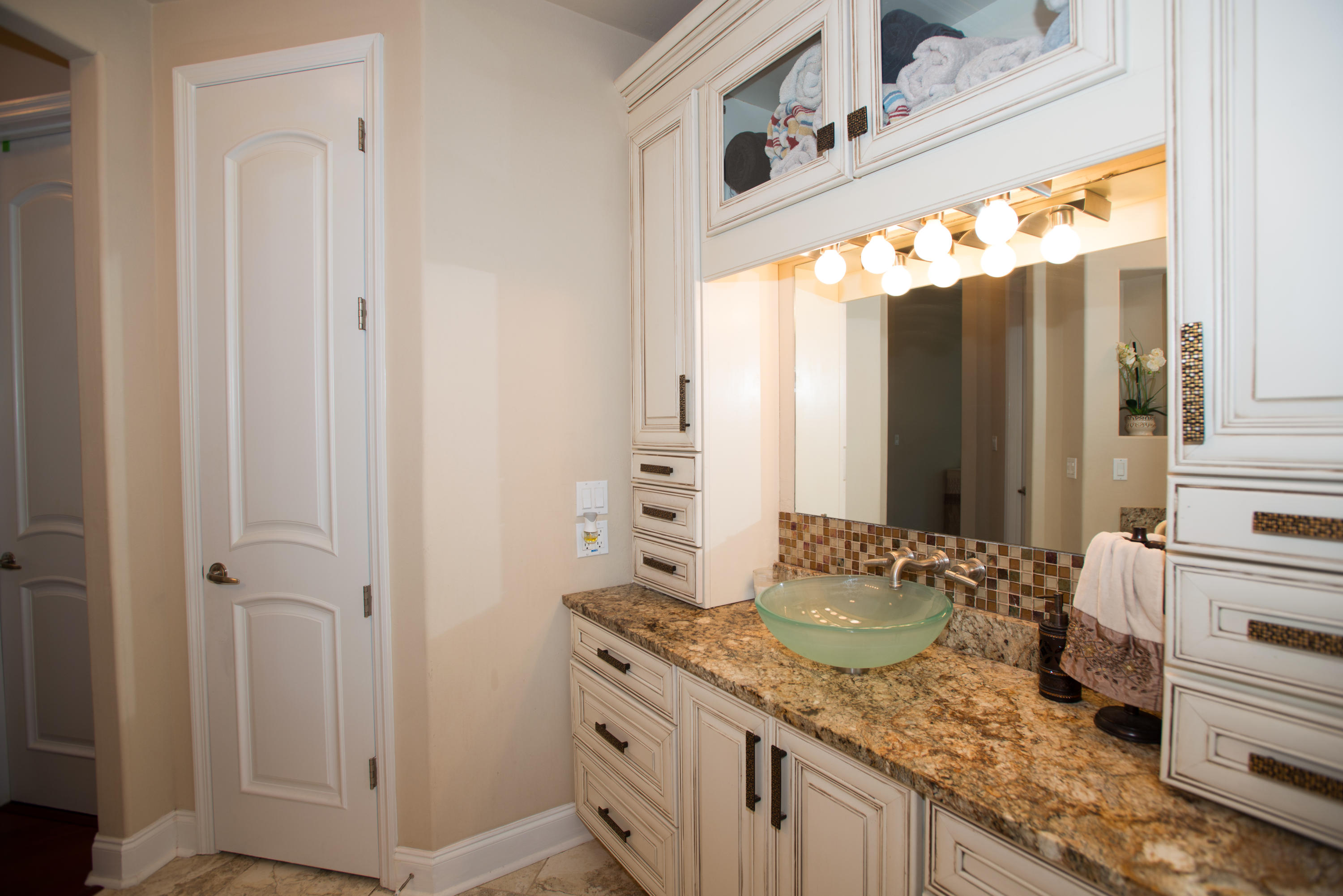 BAHIA VISTA - Residential Lease