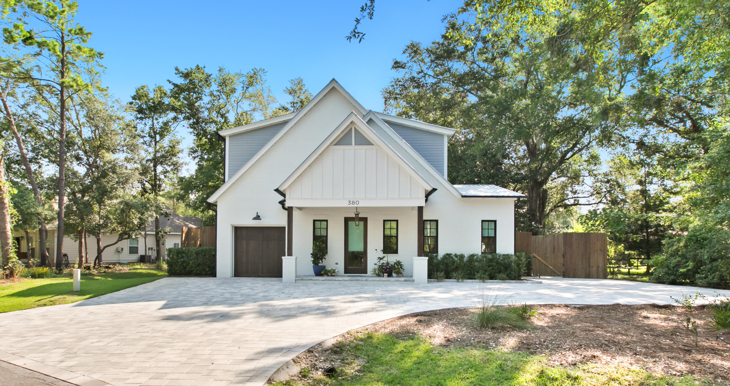 DAUGHETTES AMENDED - Residential