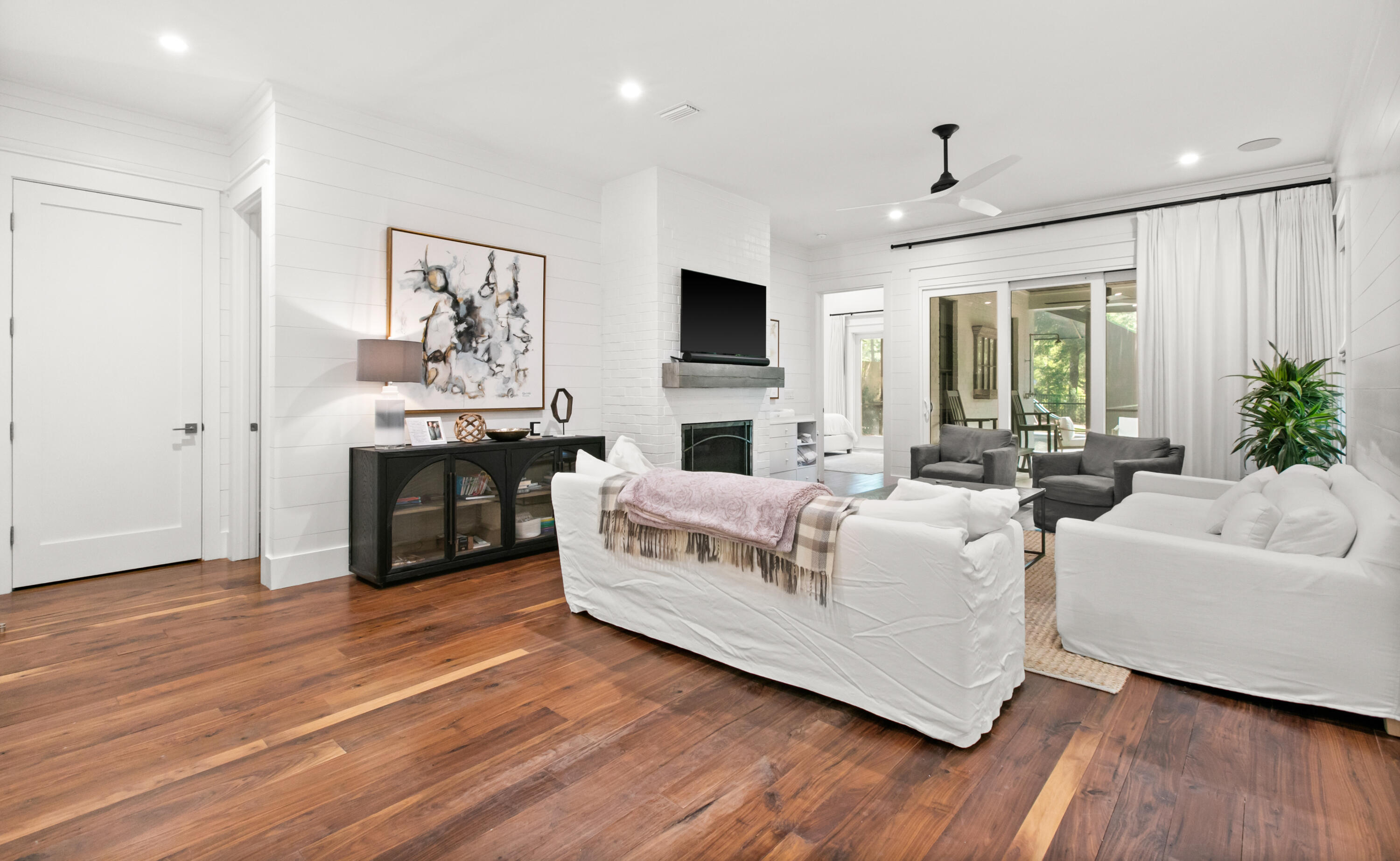 DAUGHETTES AMENDED - Residential