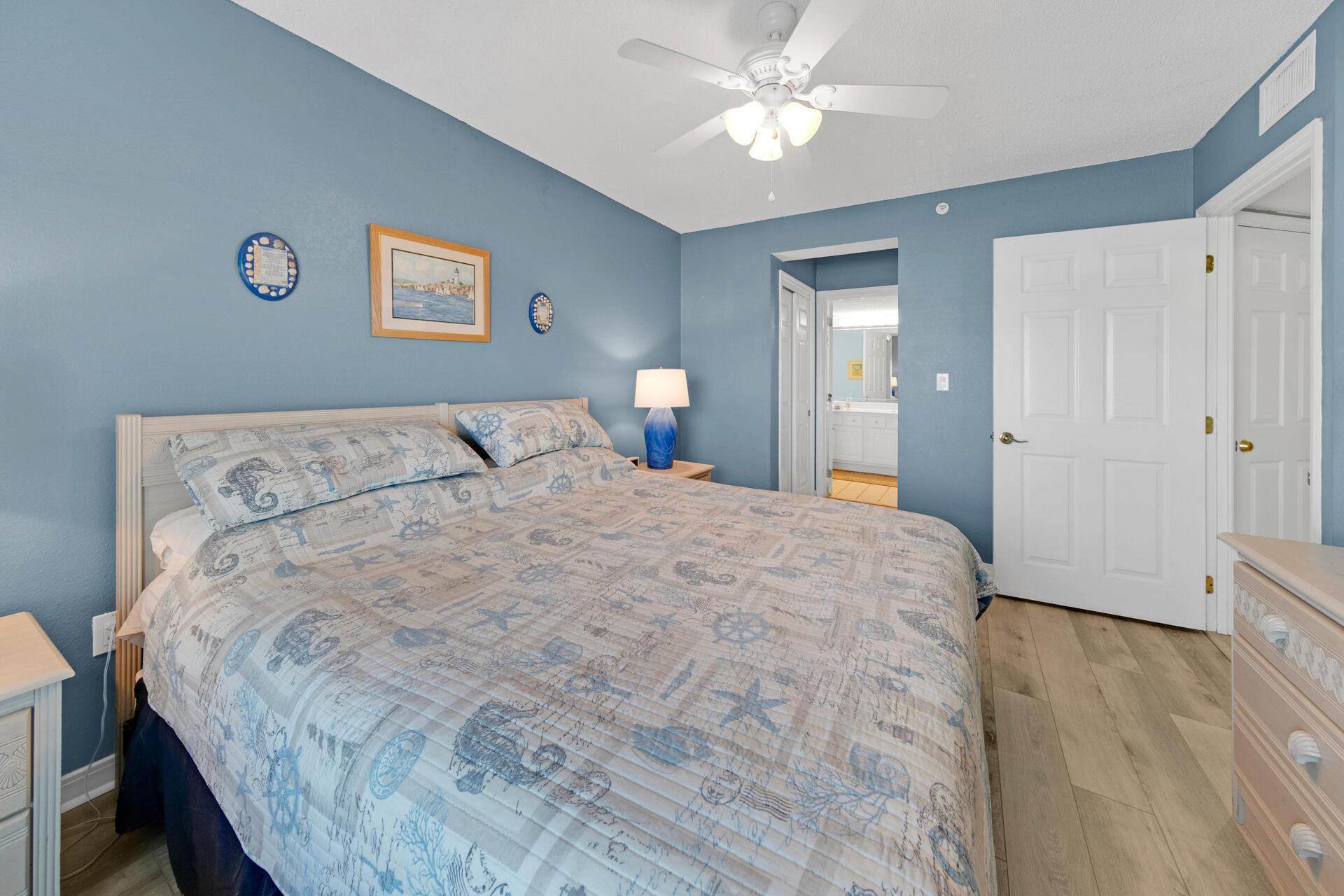 ISLANDER BEACH RESORT & CONDO - Residential