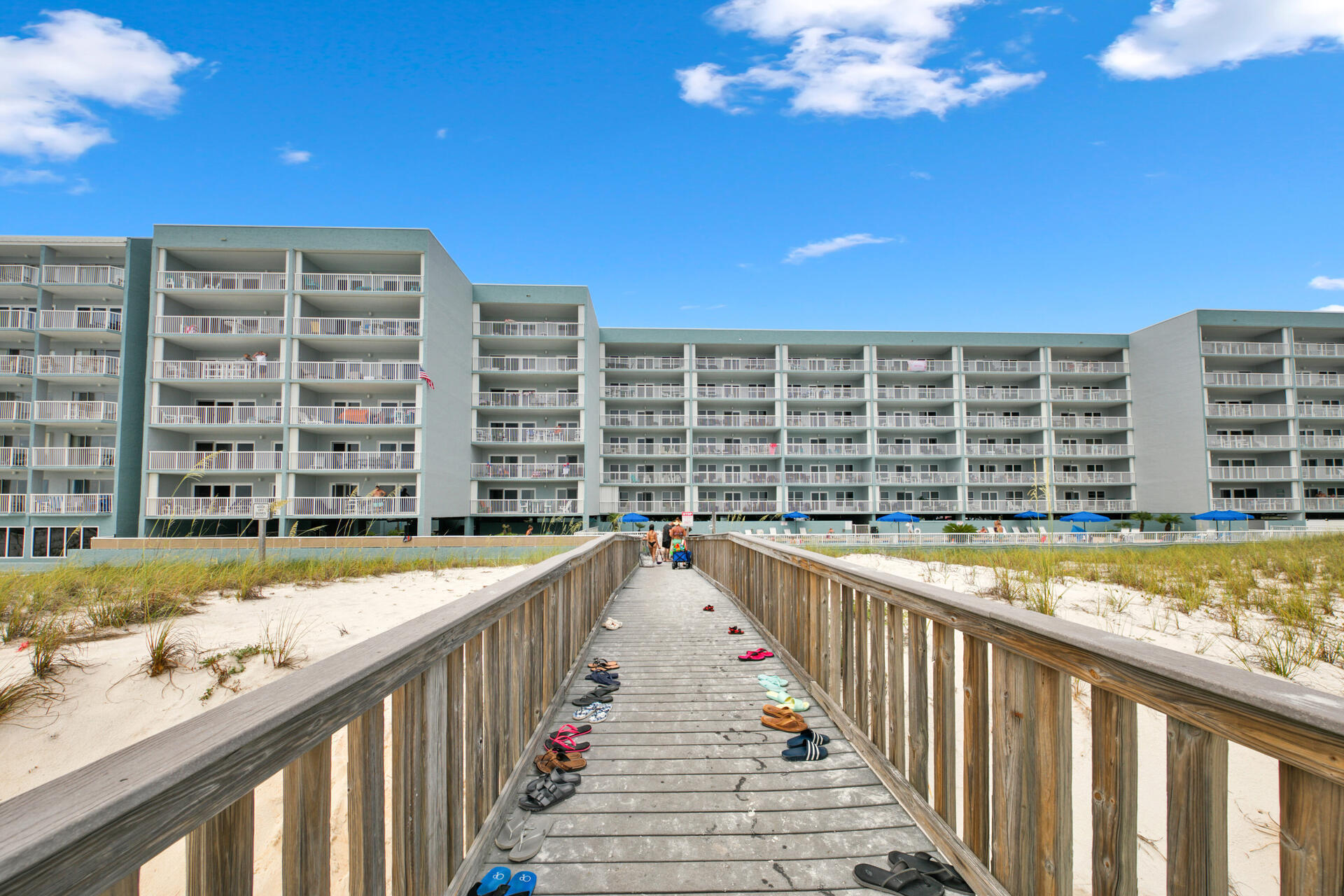 ISLANDER BEACH RESORT & CONDO - Residential