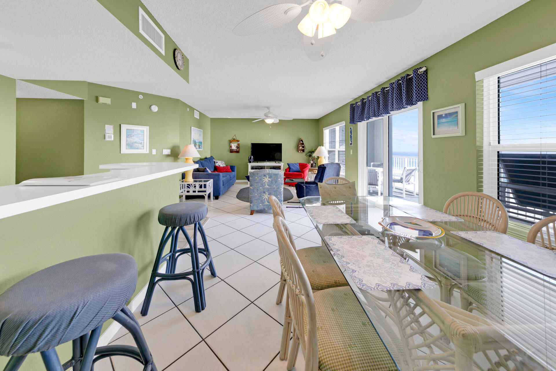 ISLANDER BEACH RESORT & CONDO - Residential