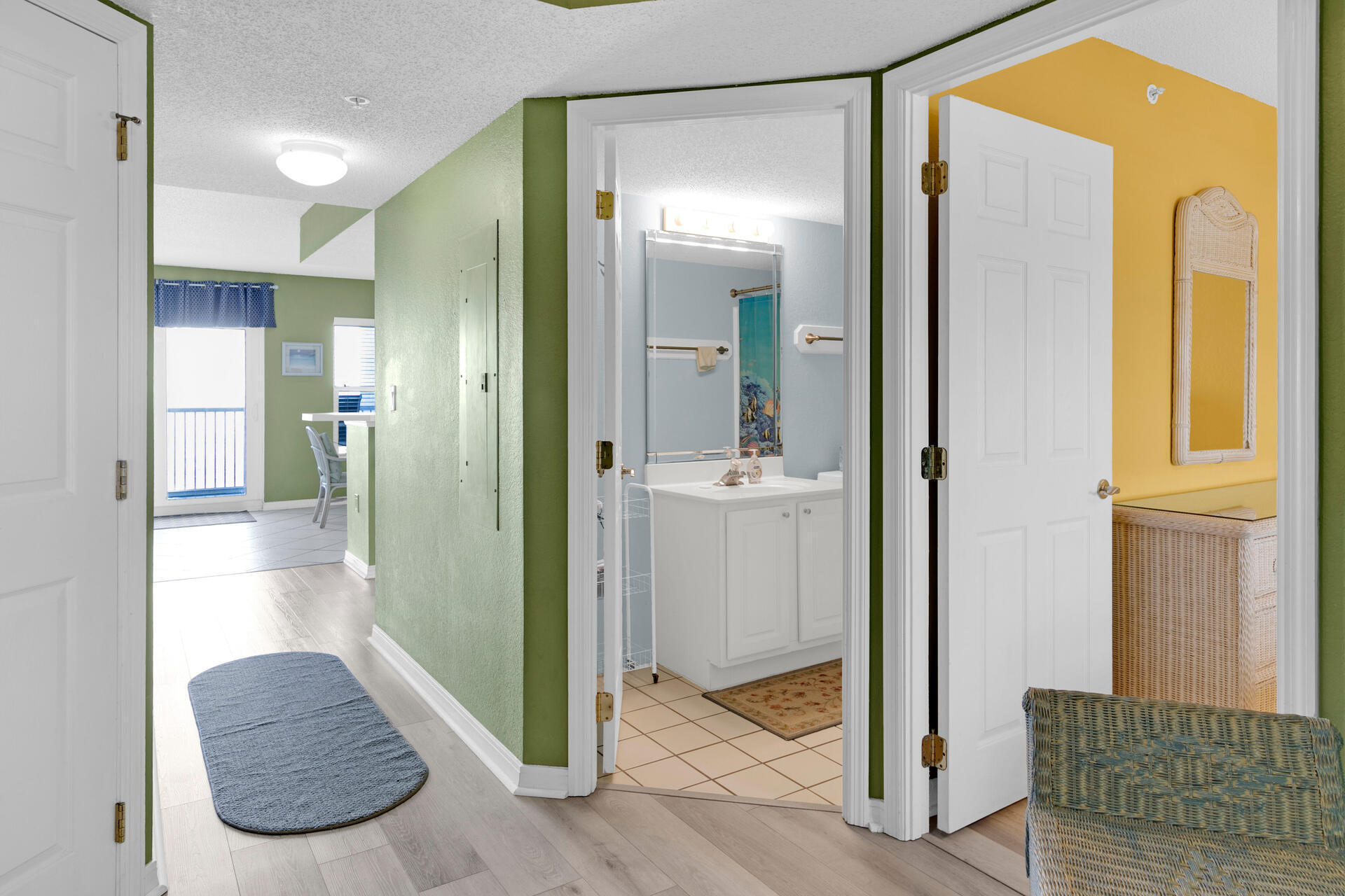ISLANDER BEACH RESORT & CONDO - Residential