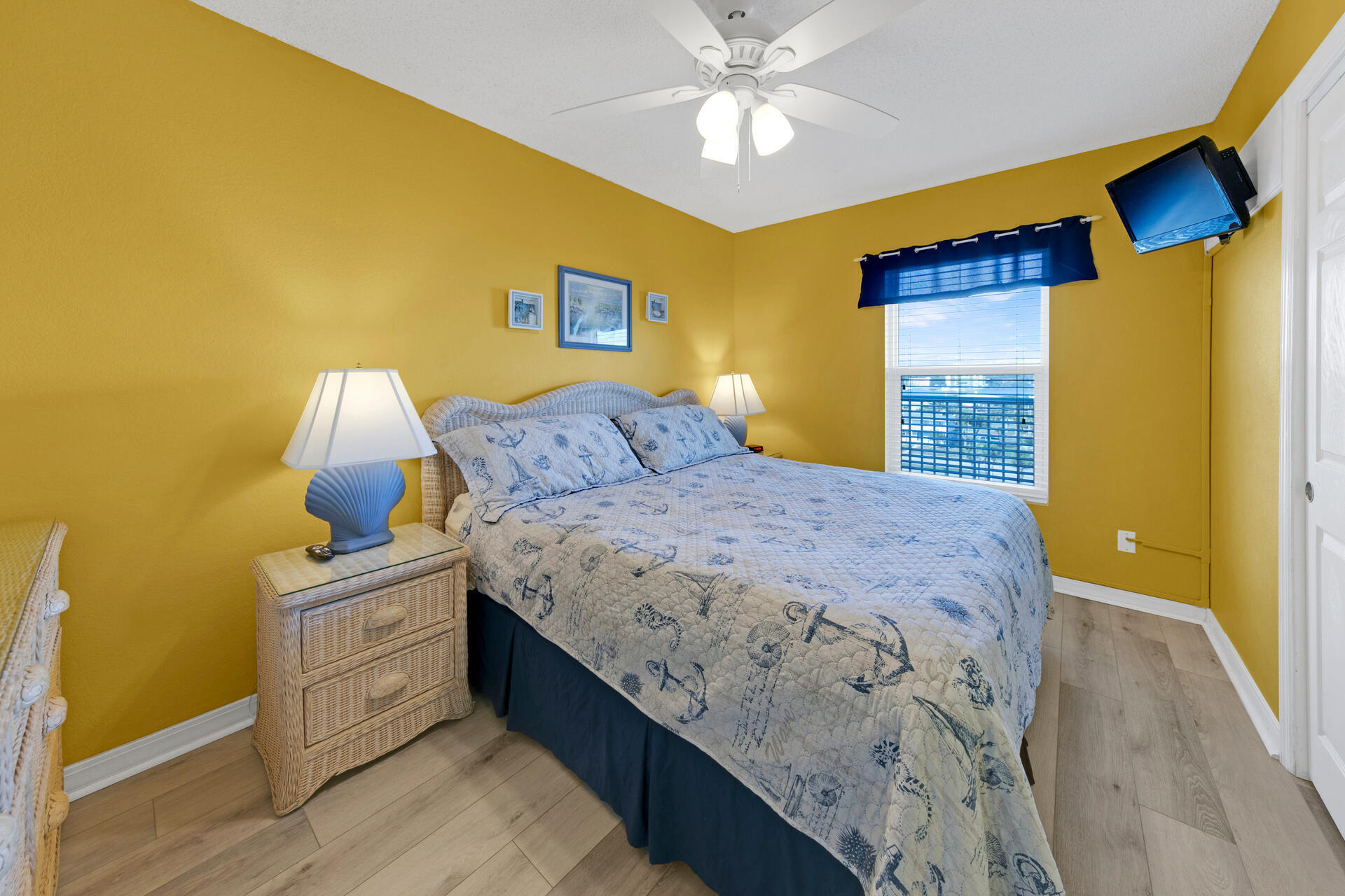 ISLANDER BEACH RESORT & CONDO - Residential