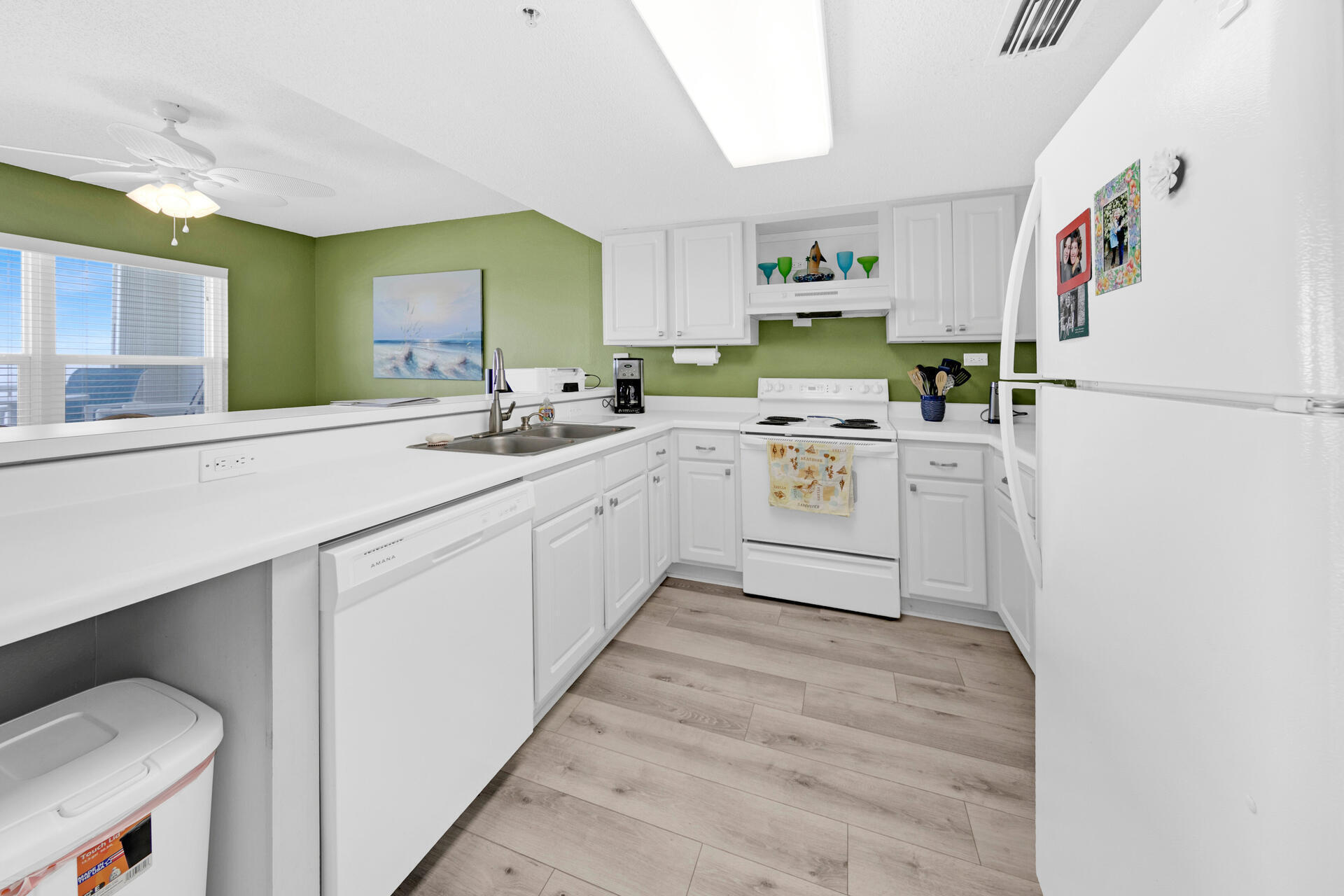 ISLANDER BEACH RESORT & CONDO - Residential
