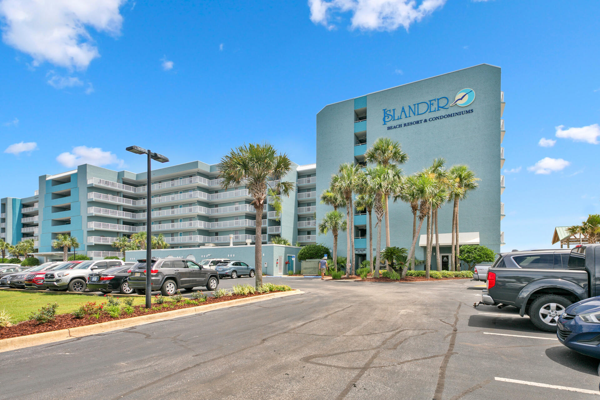 ISLANDER BEACH RESORT & CONDO - Residential