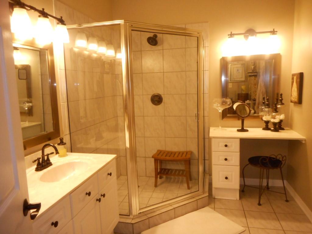 SHORTLINE LAKE ESTATES - Residential