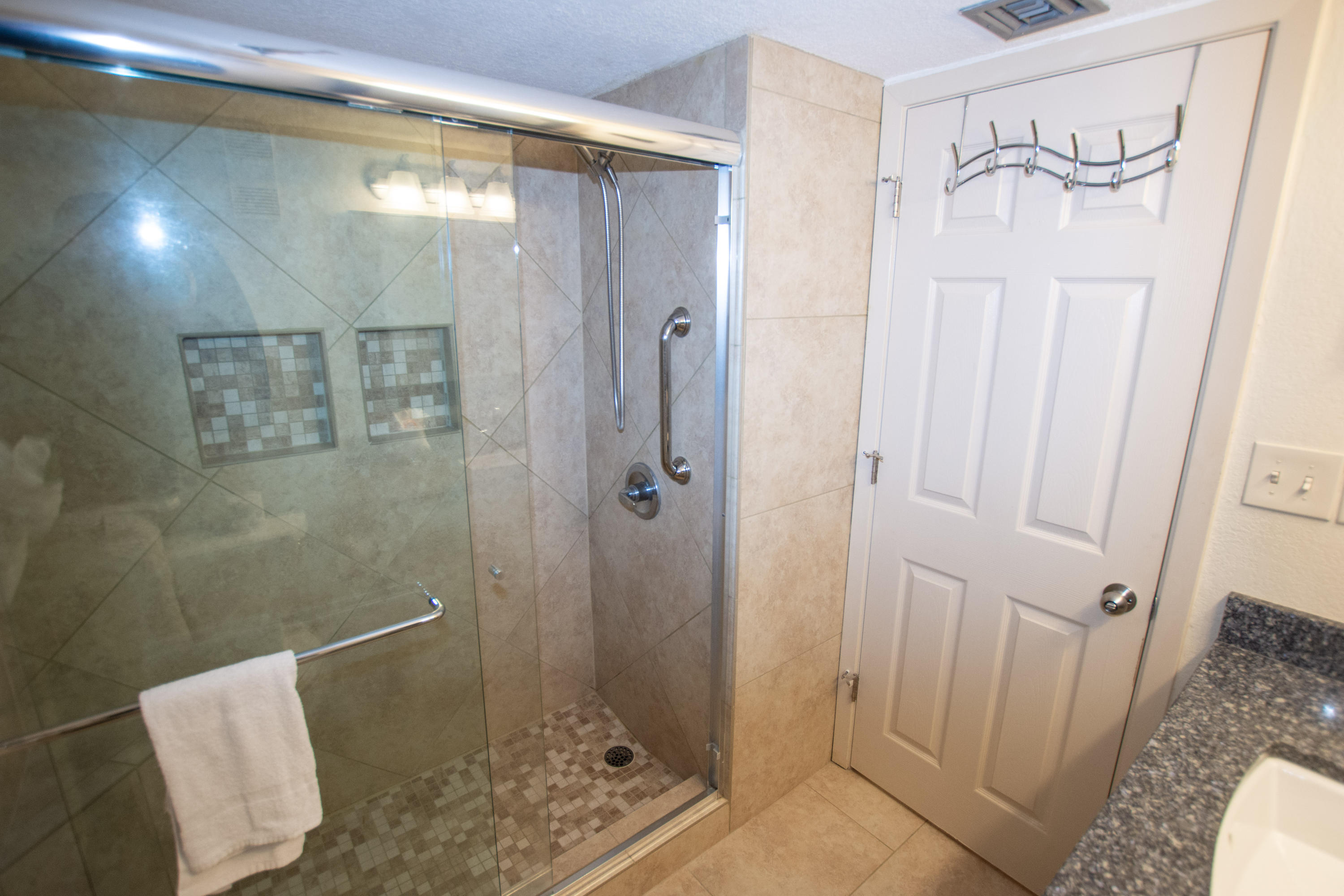 ISLANDER BEACH RESORT CONDO - Residential