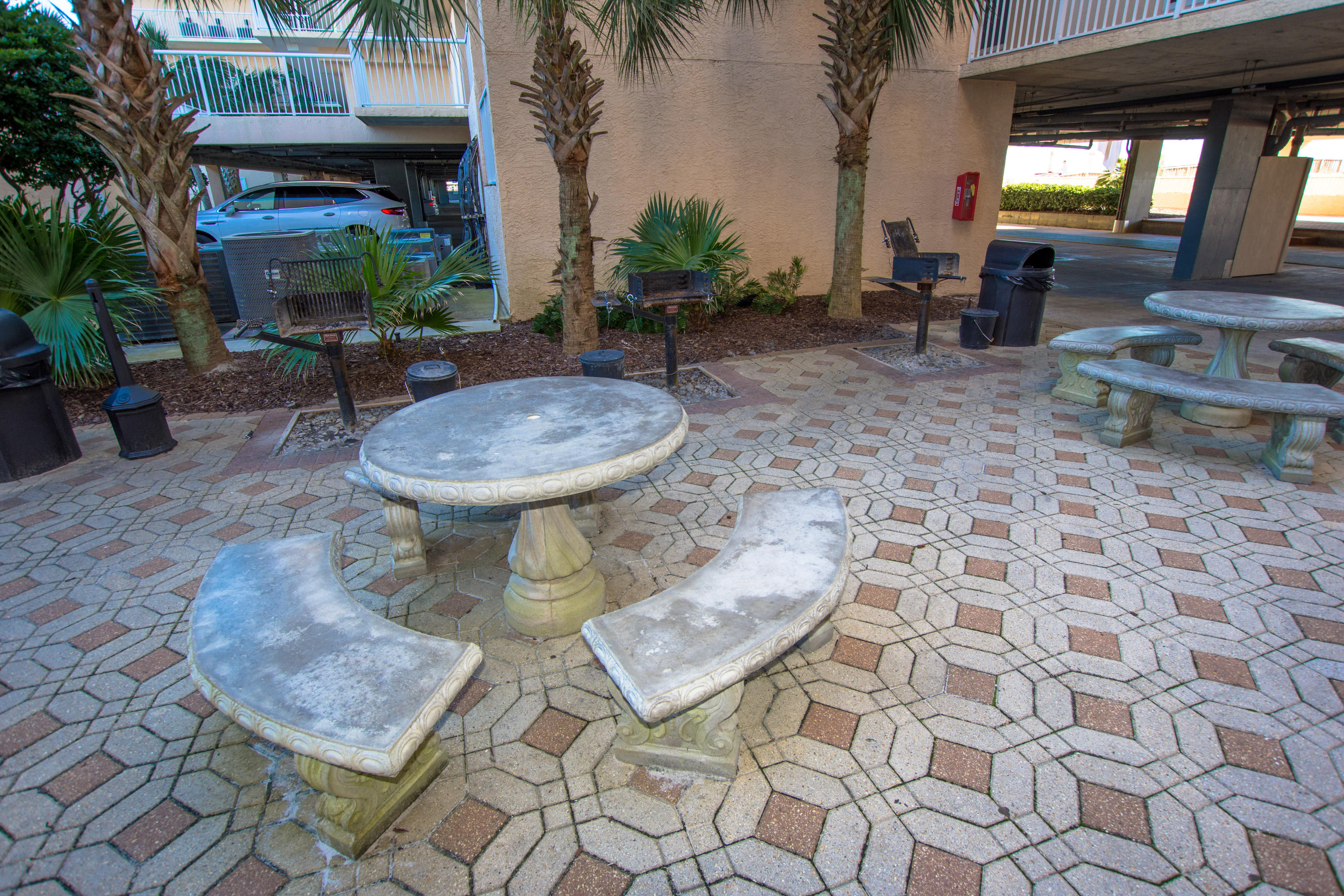 ISLANDER BEACH RESORT CONDO - Residential