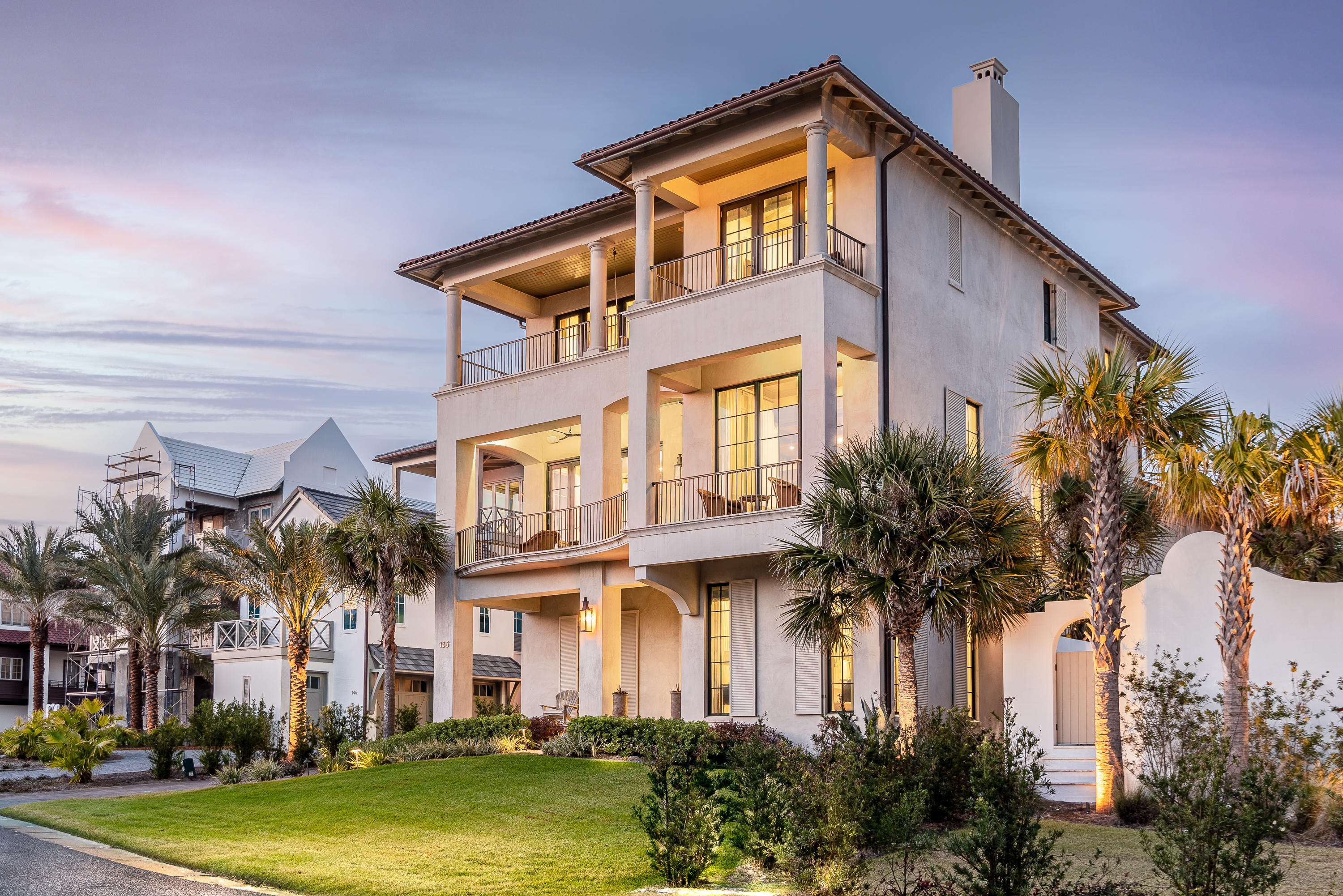 PARADISE BY THE SEA - Residential