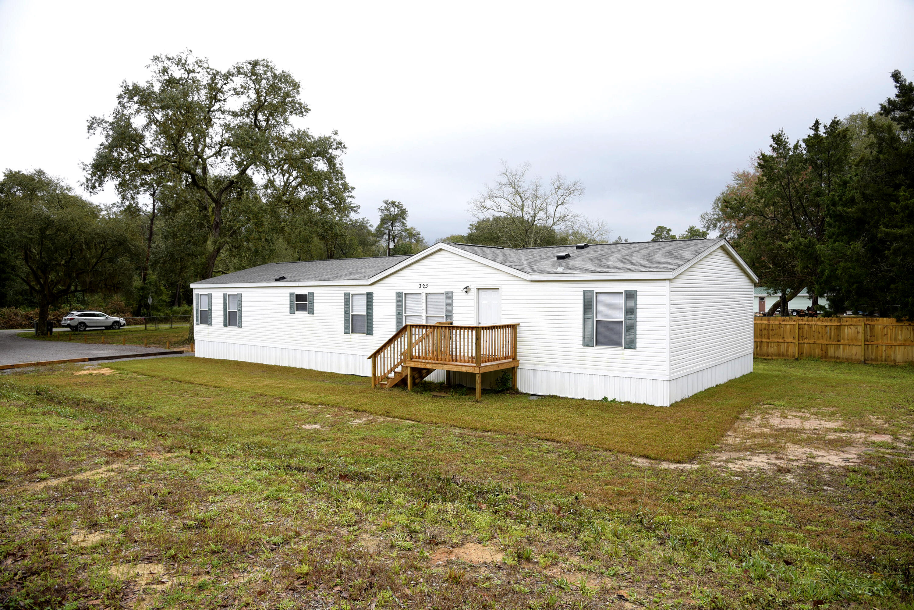 CHOCTAW 1ST ADDN - Residential Lease