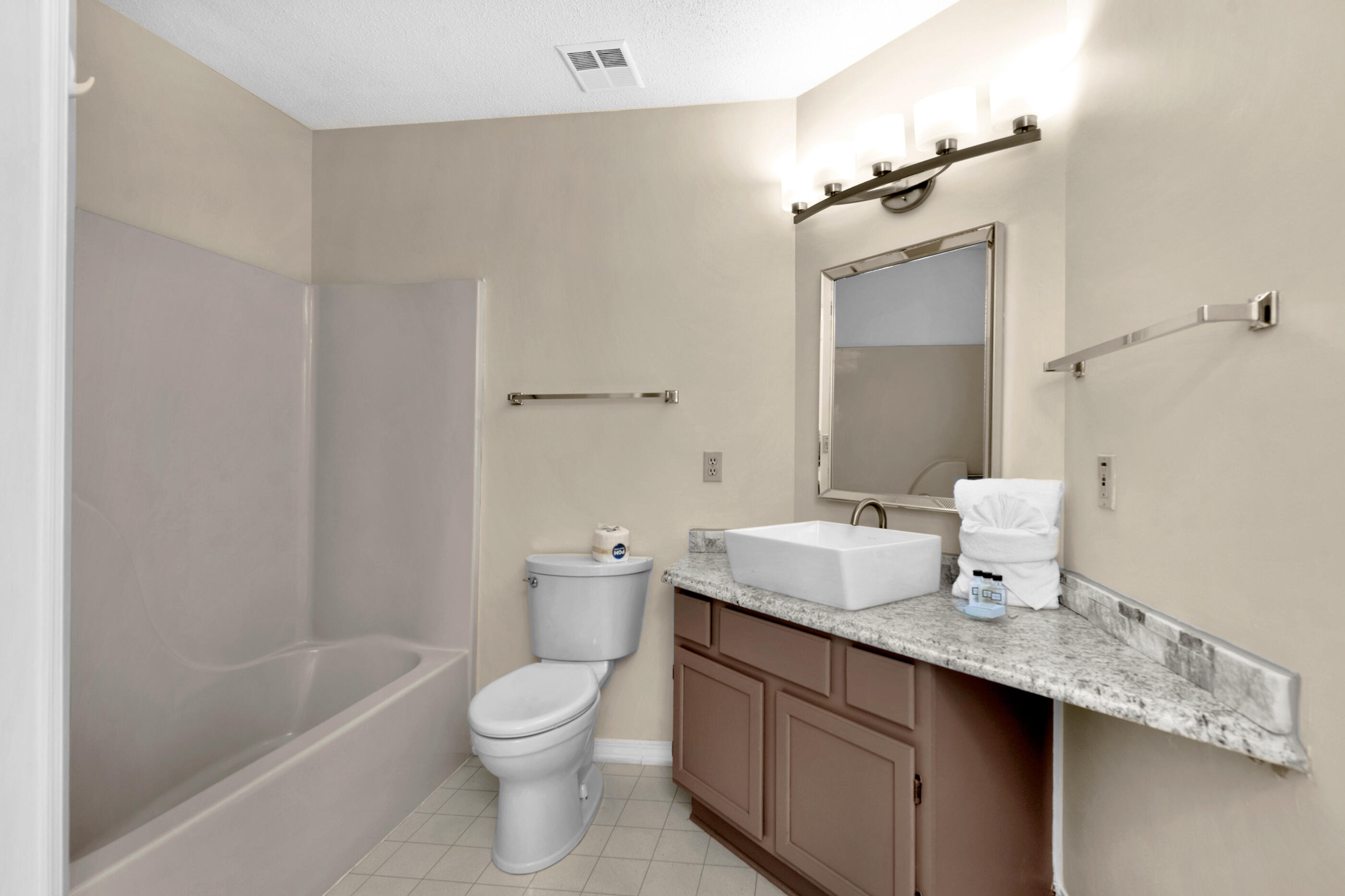 CROSSWINDS LANDING - Residential Lease