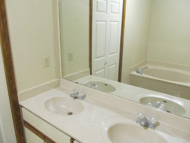 BLUEWATER BAY VILLAGE 1A - Residential Lease