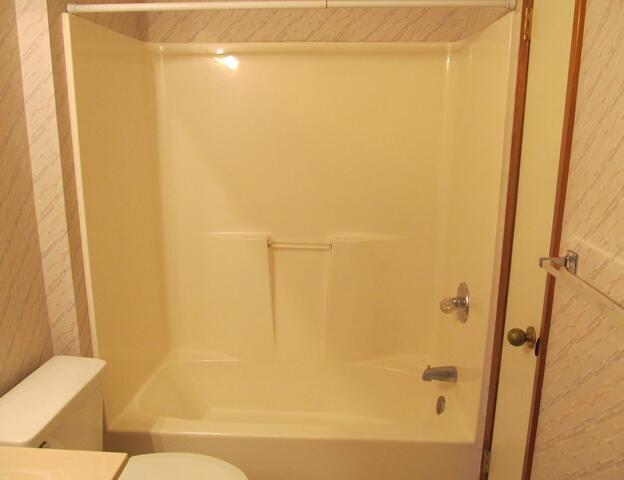 BLUEWATER BAY VILLAGE 1A - Residential Lease
