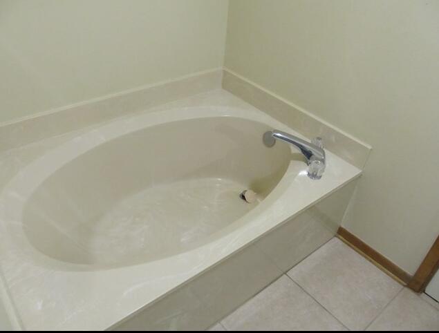 BLUEWATER BAY VILLAGE 1A - Residential Lease
