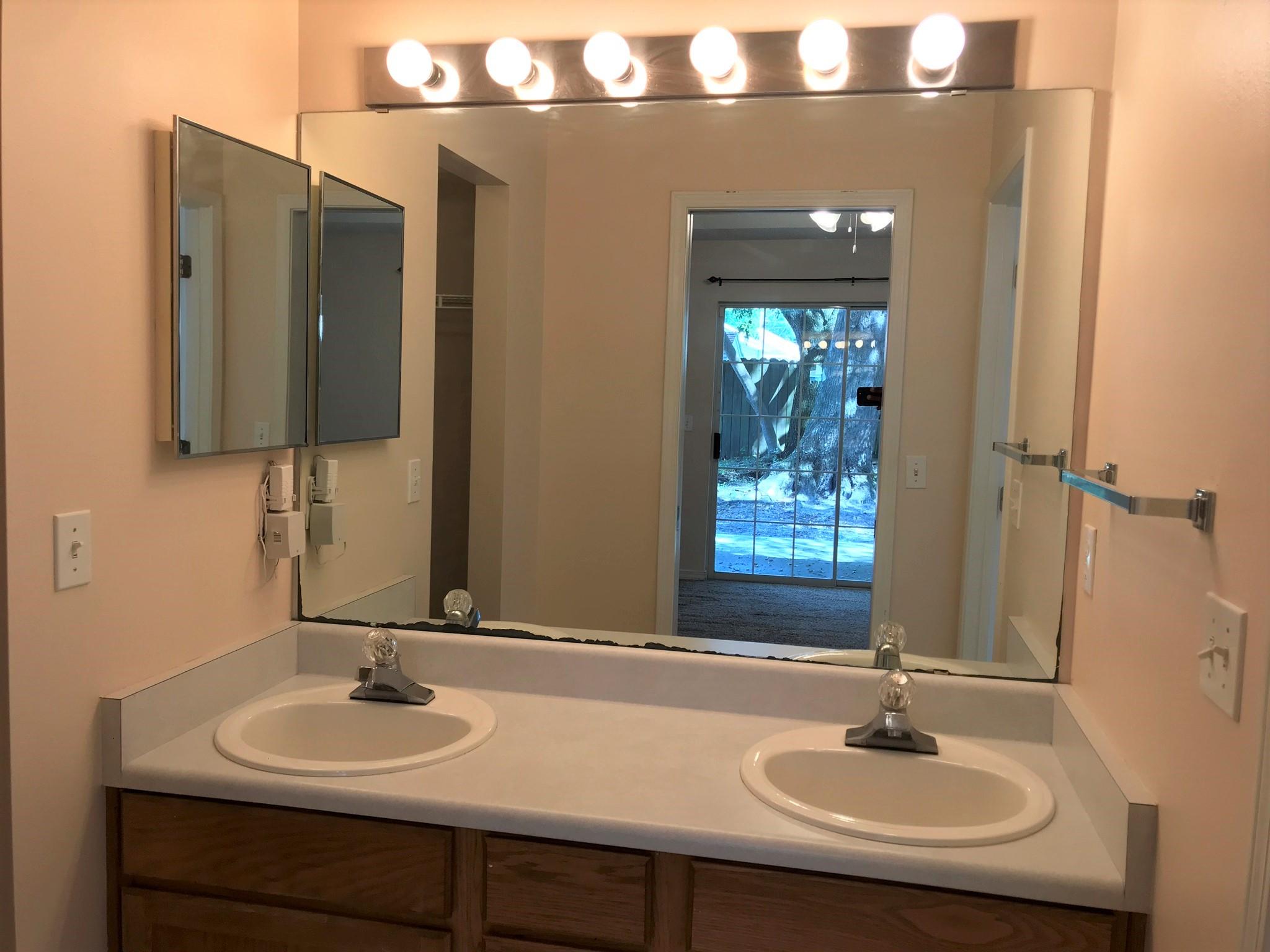 OAKHILL - Residential Lease