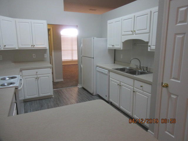 HAMPTON RIDGE ESTATES - Residential Lease