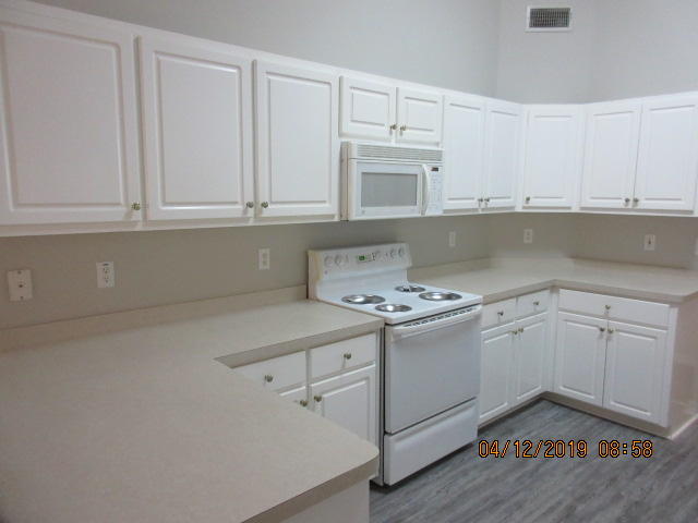 HAMPTON RIDGE ESTATES - Residential Lease
