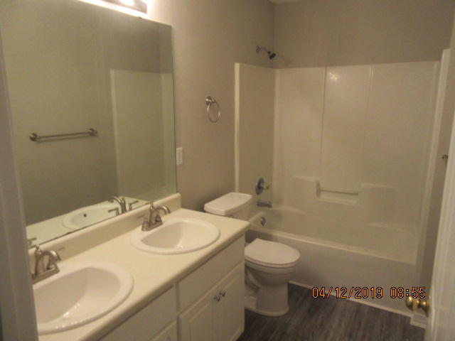 HAMPTON RIDGE ESTATES - Residential Lease