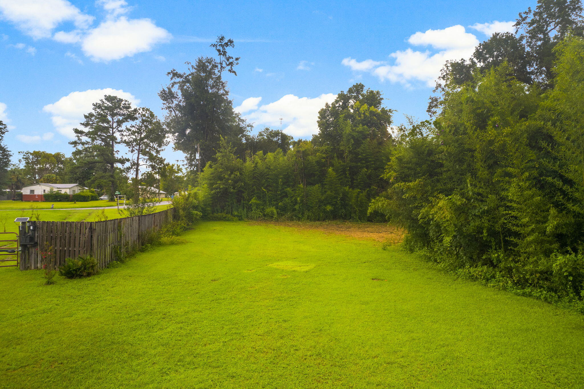 COLLEGE PARK - Land
