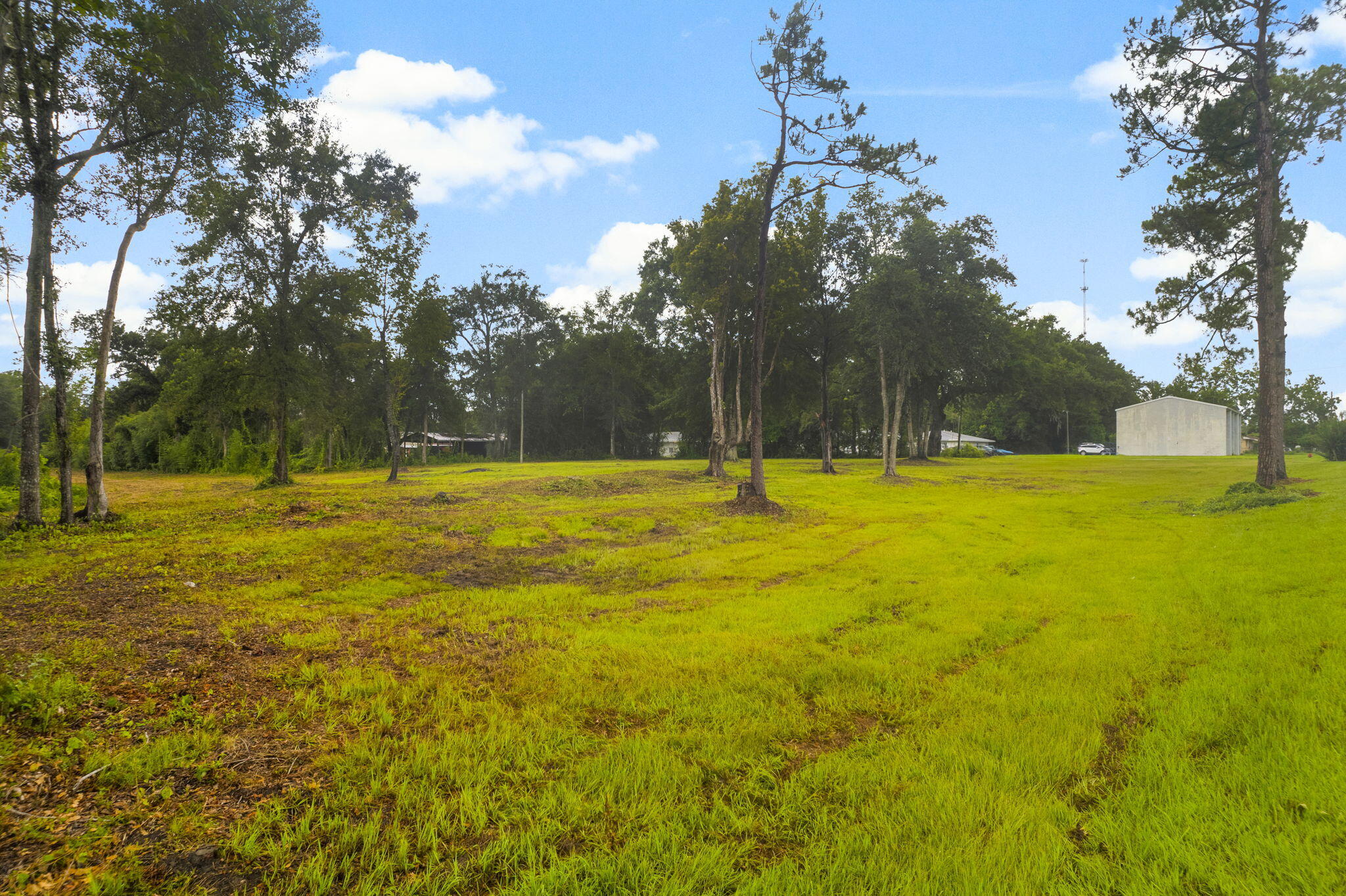 COLLEGE PARK - Land
