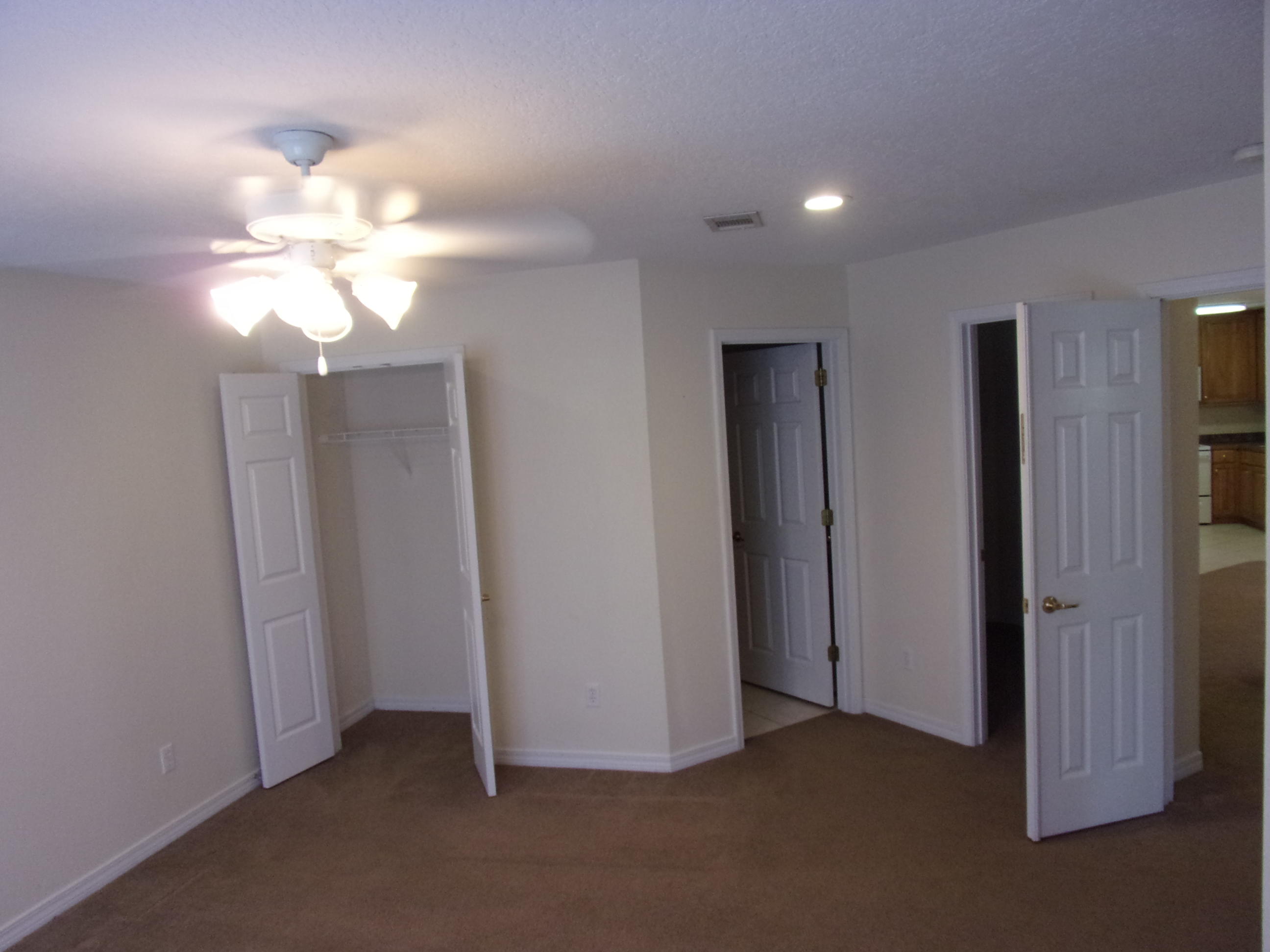 BAY RIDGE PARK 2ND ADDN - Residential Lease