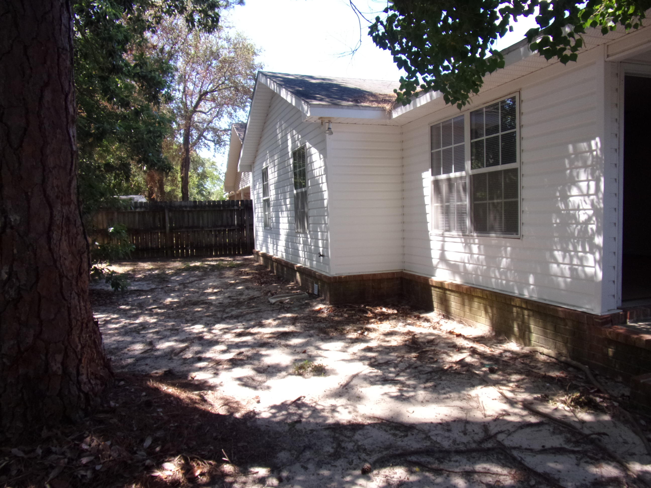 BAY RIDGE PARK 2ND ADDN - Residential Lease
