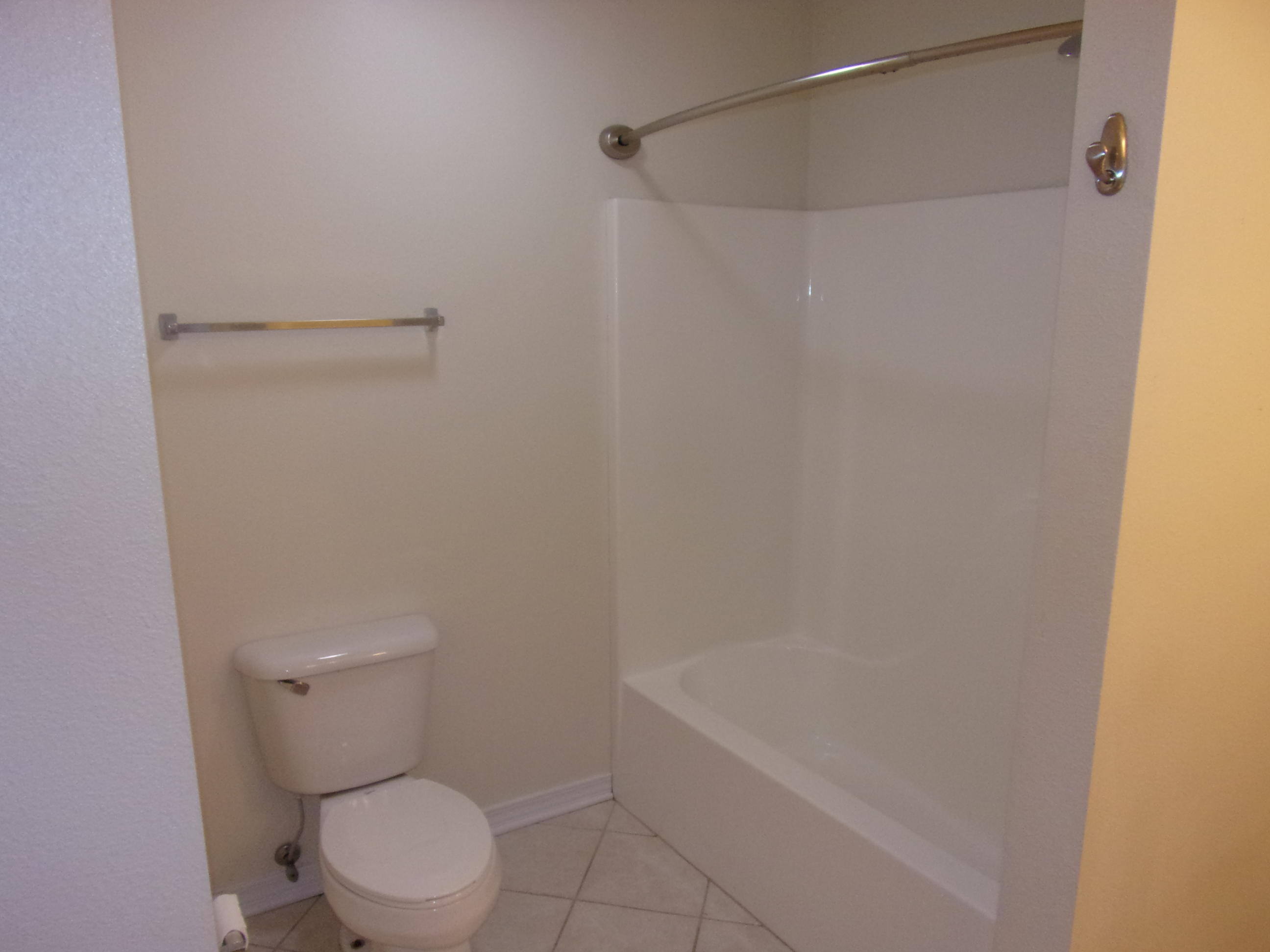 BAY RIDGE PARK 2ND ADDN - Residential Lease