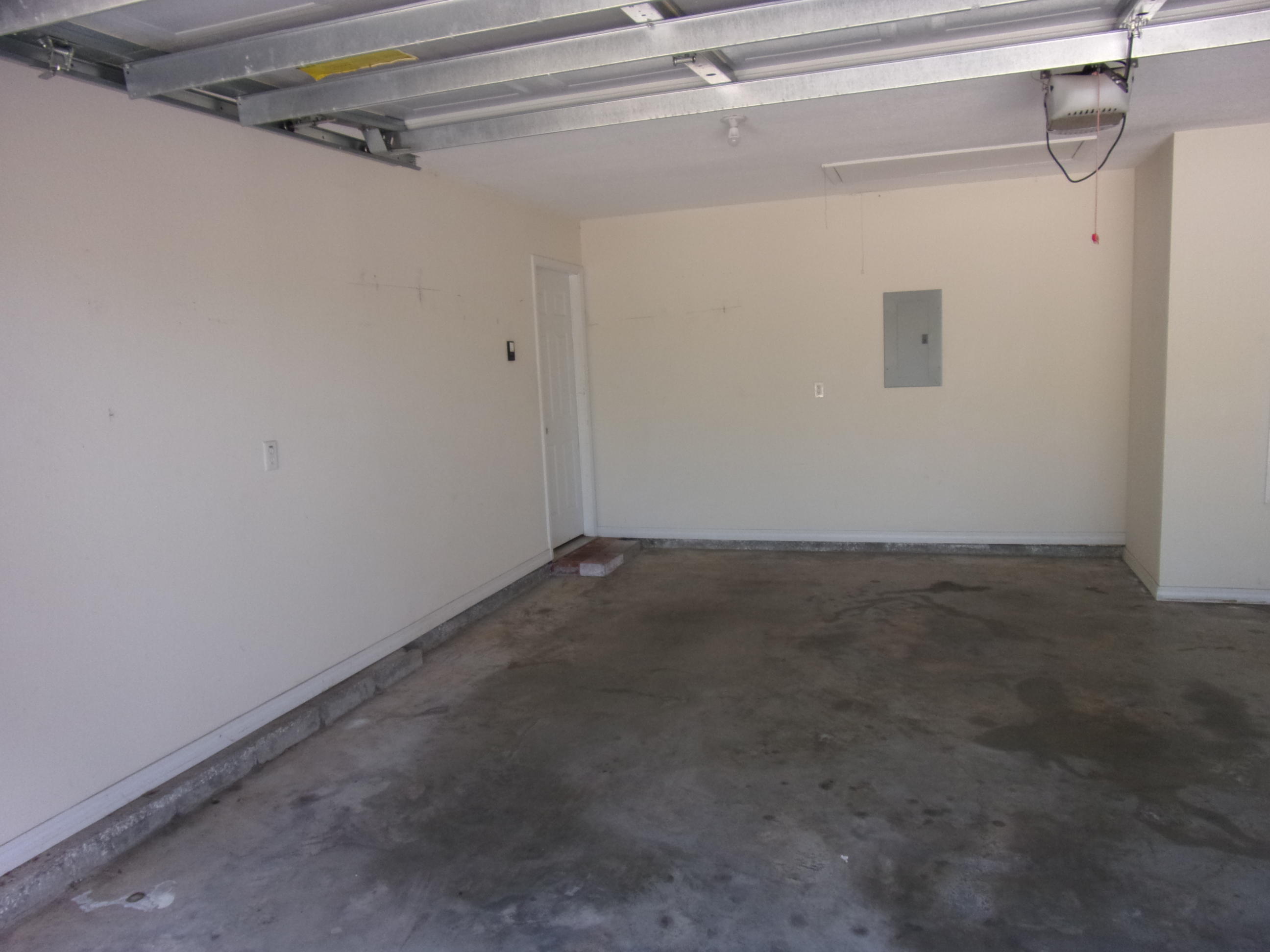BAY RIDGE PARK 2ND ADDN - Residential Lease