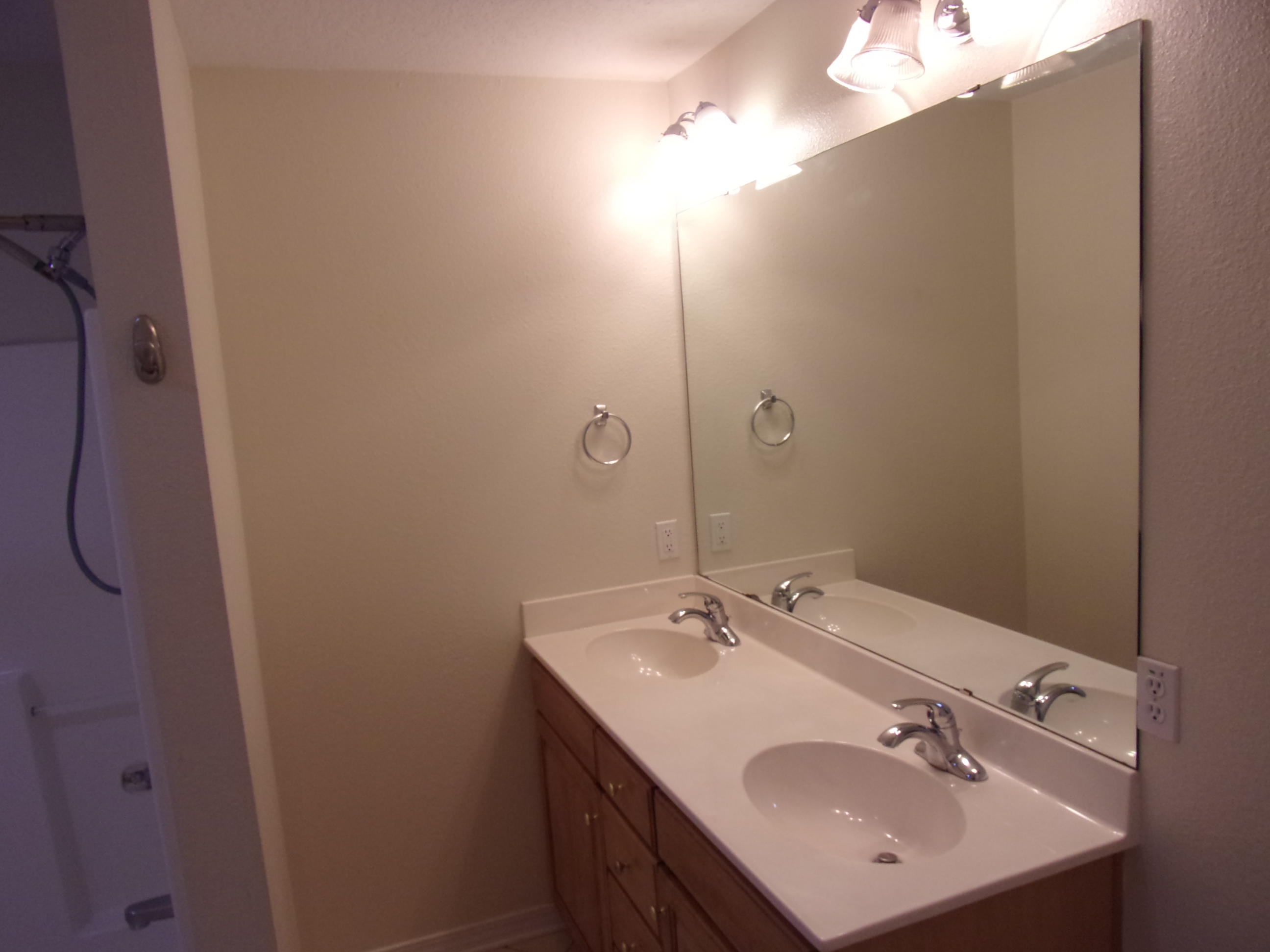 BAY RIDGE PARK 2ND ADDN - Residential Lease