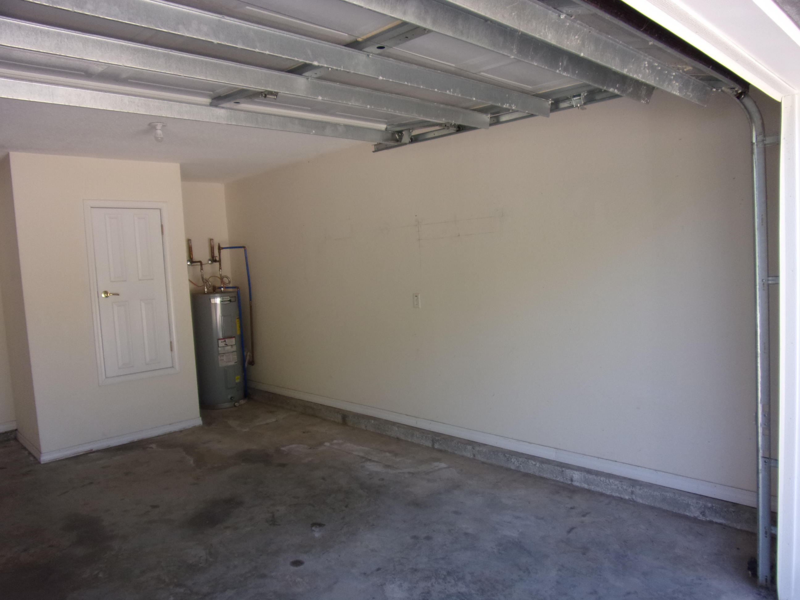 BAY RIDGE PARK 2ND ADDN - Residential Lease